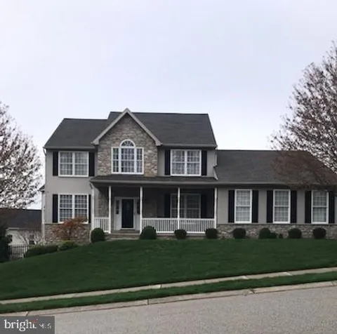 1115 Glen View Drive, York, PA MLS: PAYK2077078