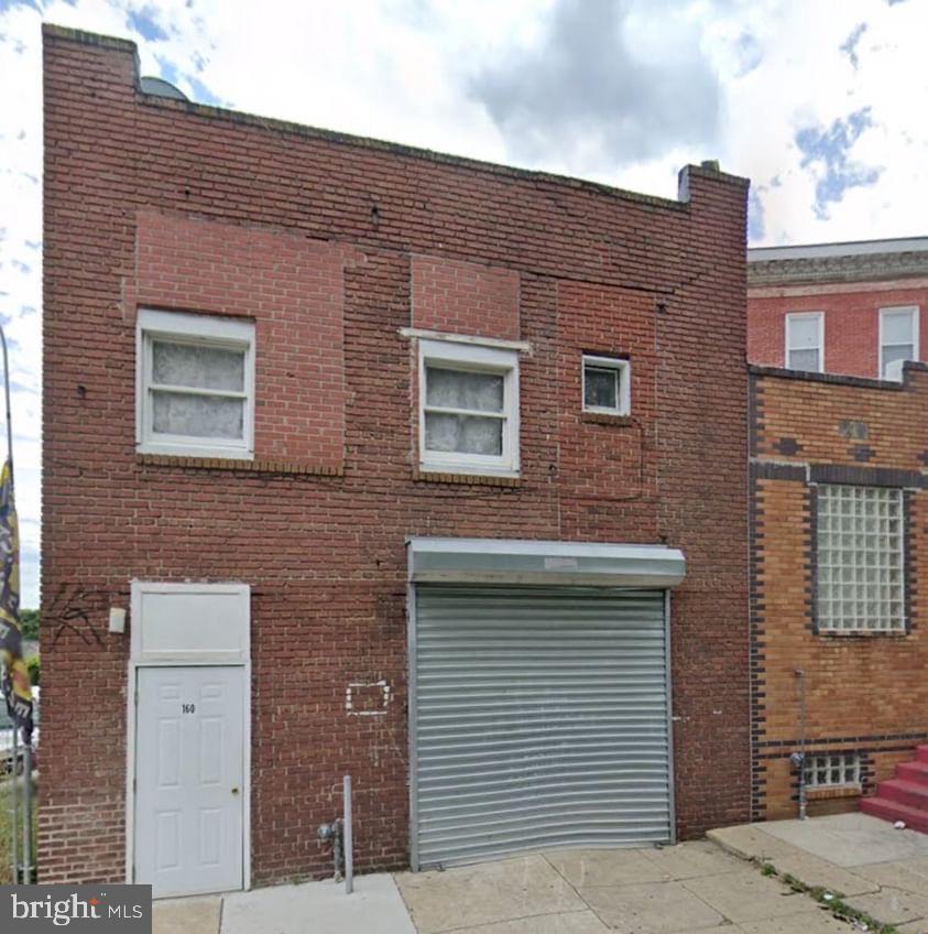 *Seller is offering $2,940.00 towards closing cost. Discover a fantastic commercial space tailored for your entrepreneurial vision. This versatile property features a first floor currently utilized for automotive services, including window tinting and a mechanic shop with a one-car bay. Complete with a small office and bathroom, this space has been successfully operated by its current tenant for the past 10 years, ensuring a solid foundation for your business.
The second floor offers even more potential, previously serving as a music studio and now converted into a two-bedroom apartment with a separate entrance. This layout not only provides additional income but also enhances the property’s overall value.
******All offers should be submitted through the listing agent
With established clientele and immediate revenue potential, this income-generating property is a remarkable investment. Step through the door and start earning today—don’t miss this opportunity to secure a thriving business location! Sold As-Is