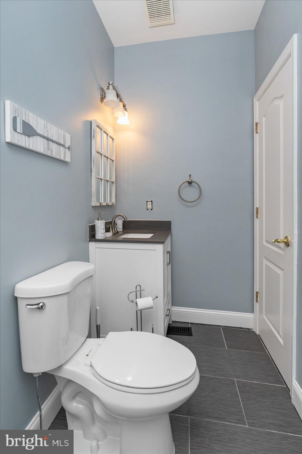 PERRY HALL - Residential