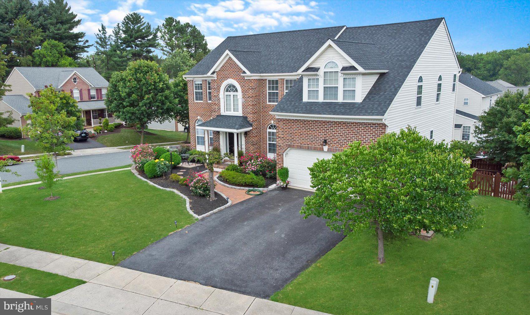 PERRY HALL - Residential