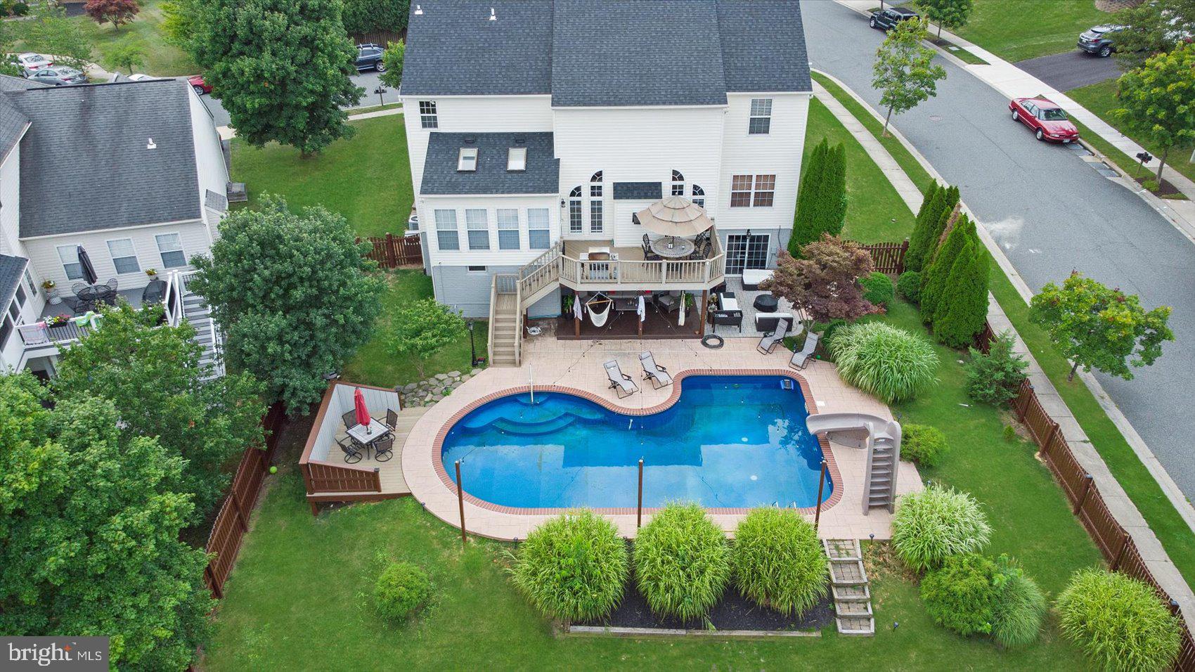 PERRY HALL - Residential