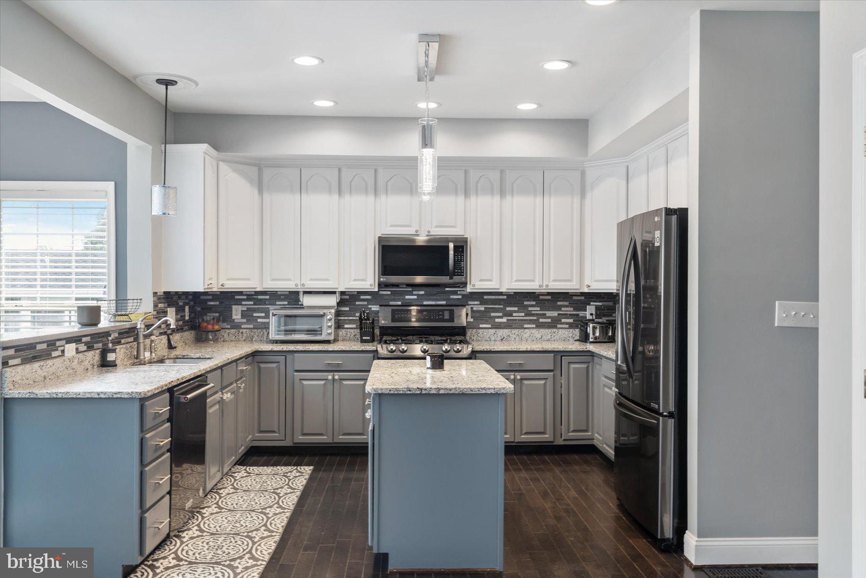 PERRY HALL - Residential