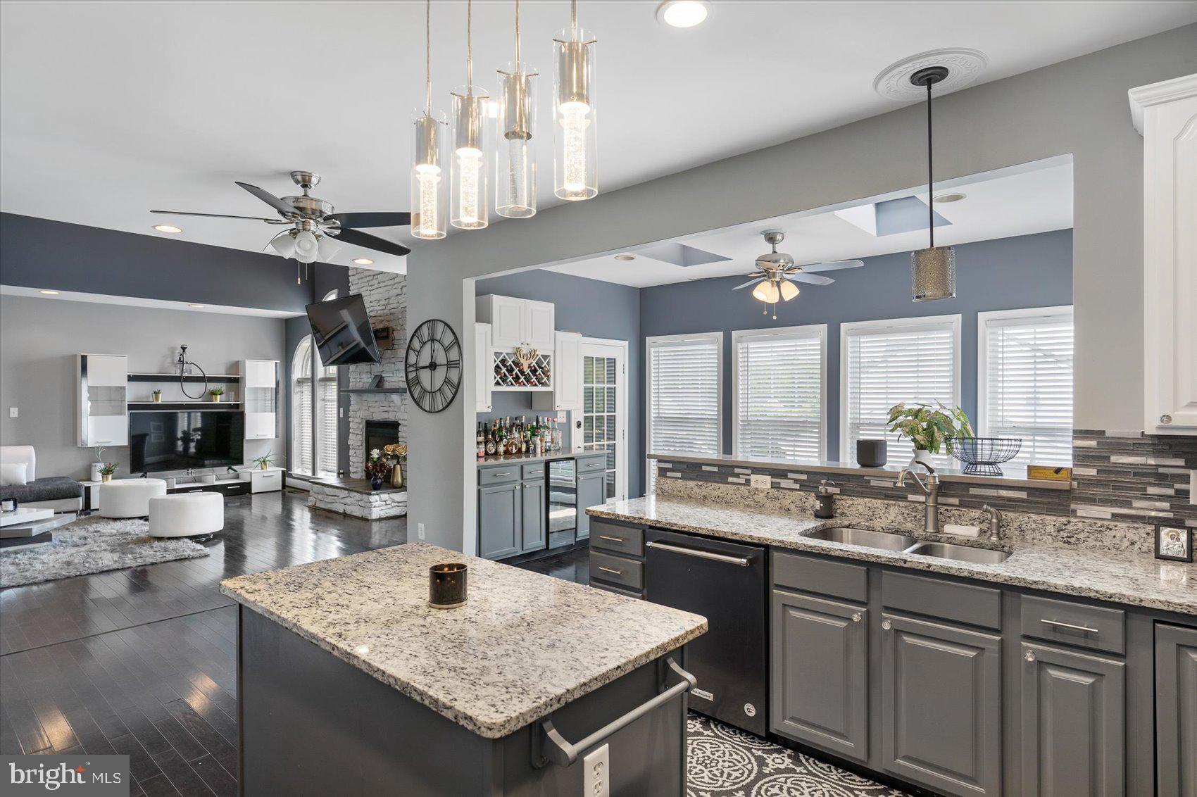 PERRY HALL - Residential