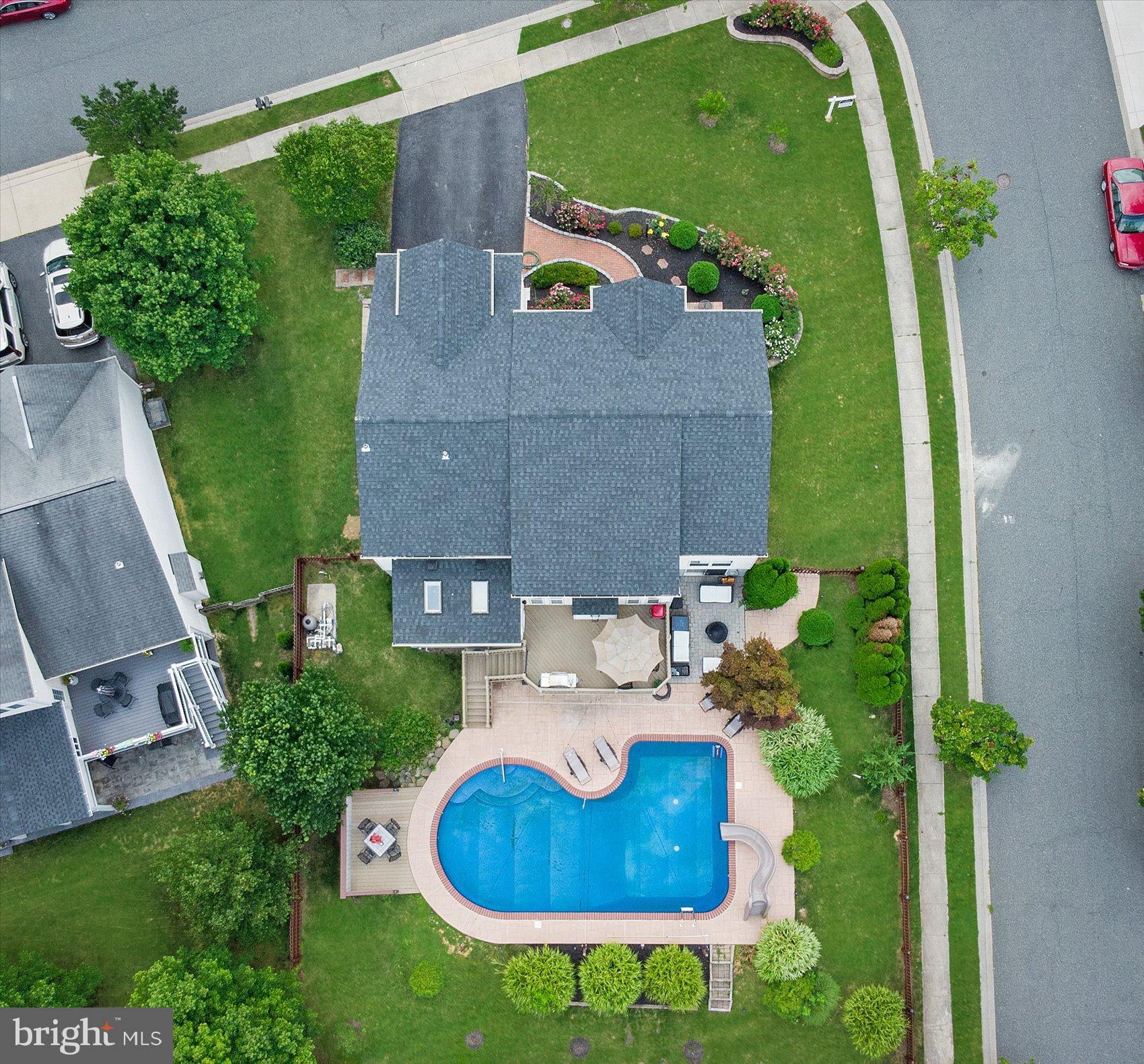 PERRY HALL - Residential