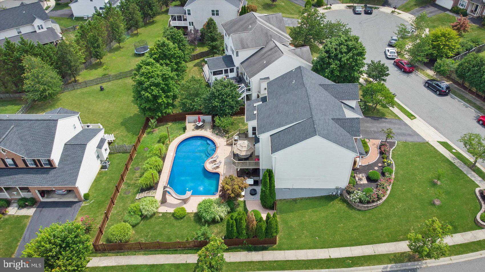 PERRY HALL - Residential