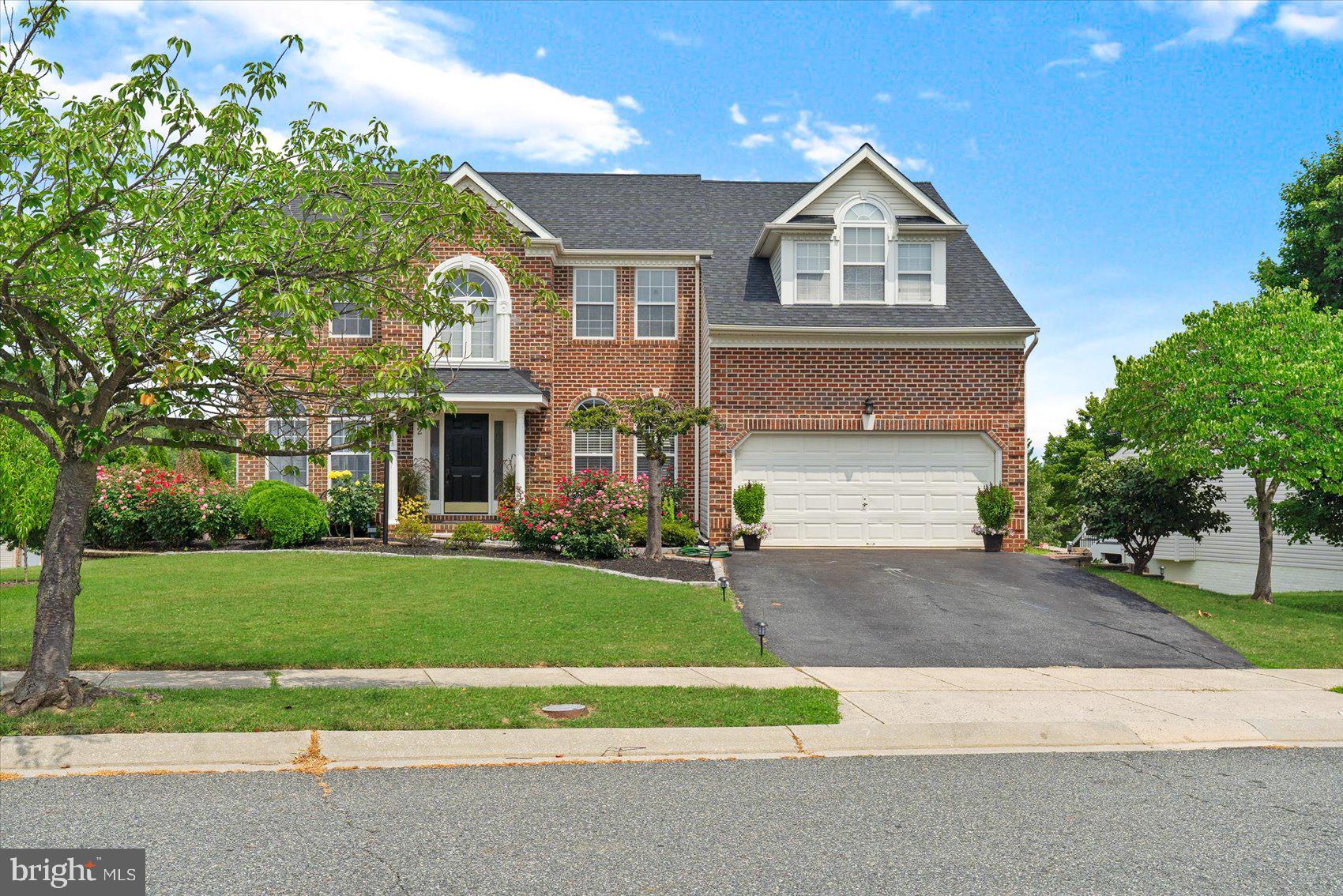 PERRY HALL - Residential