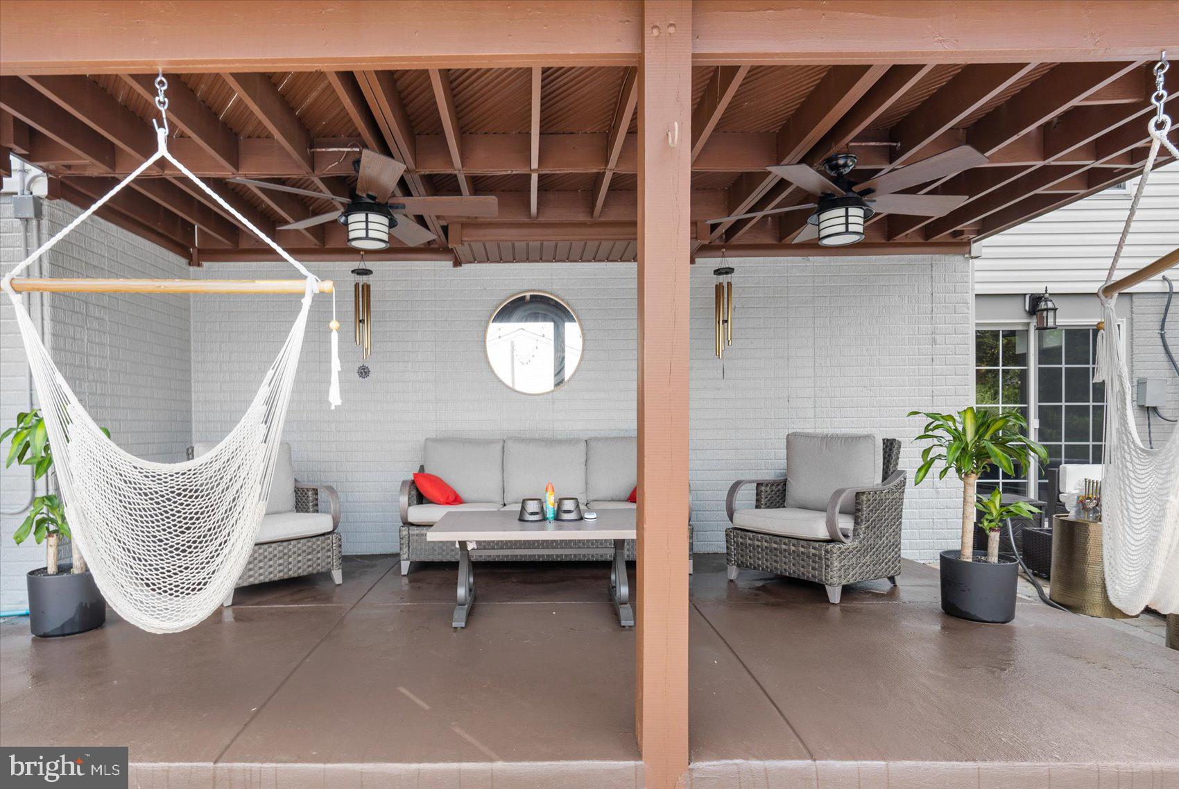 PERRY HALL - Residential