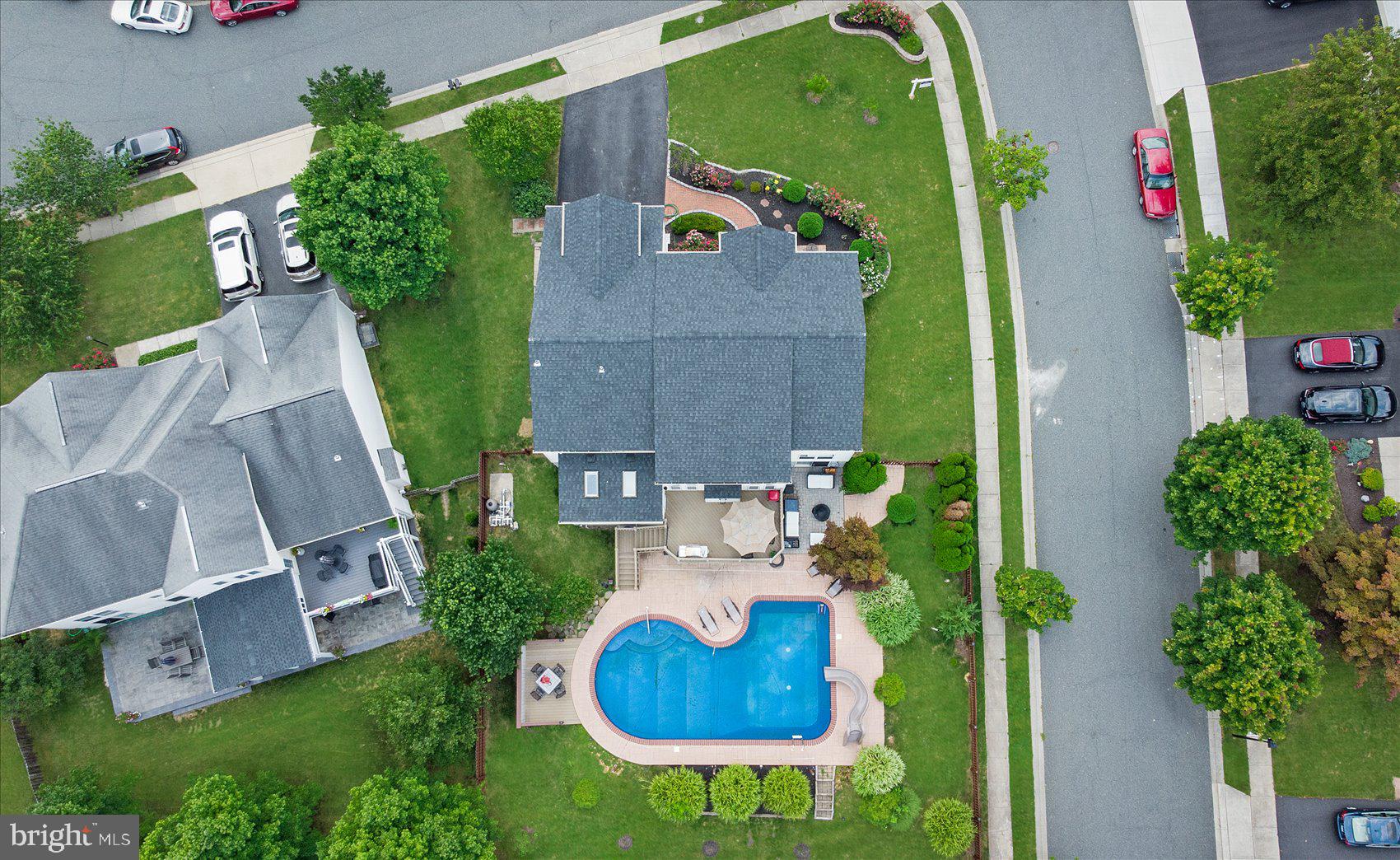 PERRY HALL - Residential