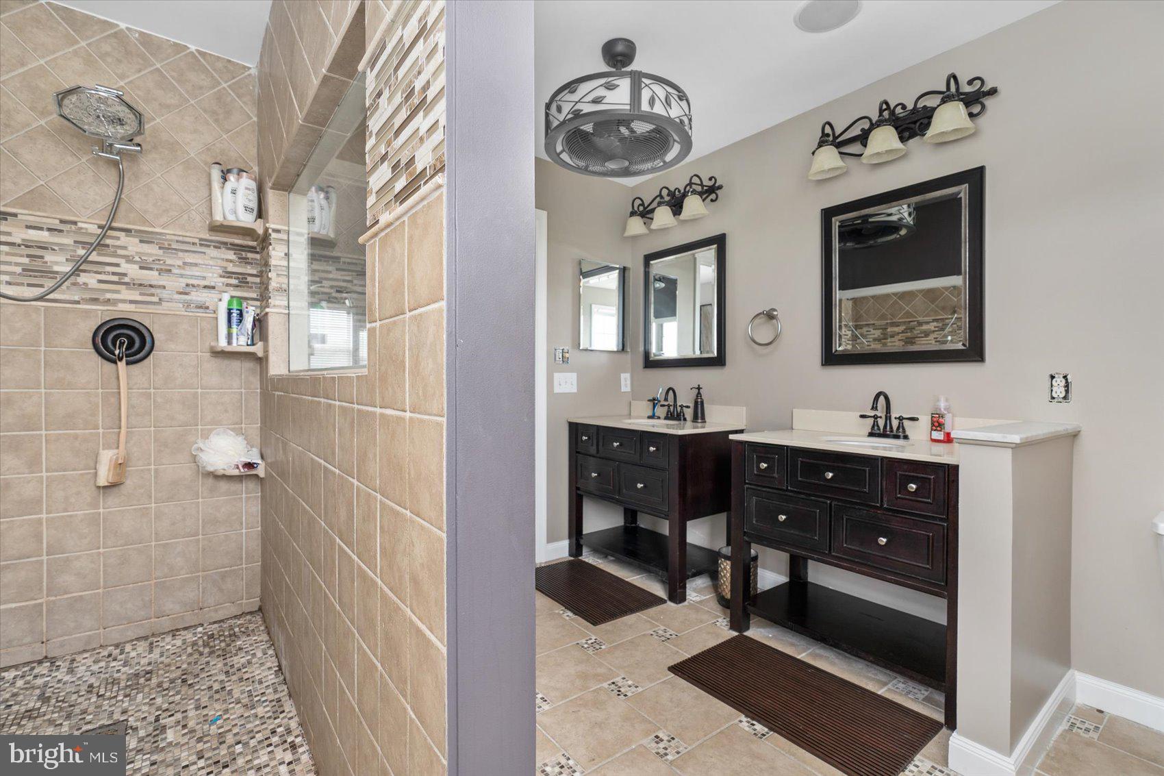 PERRY HALL - Residential