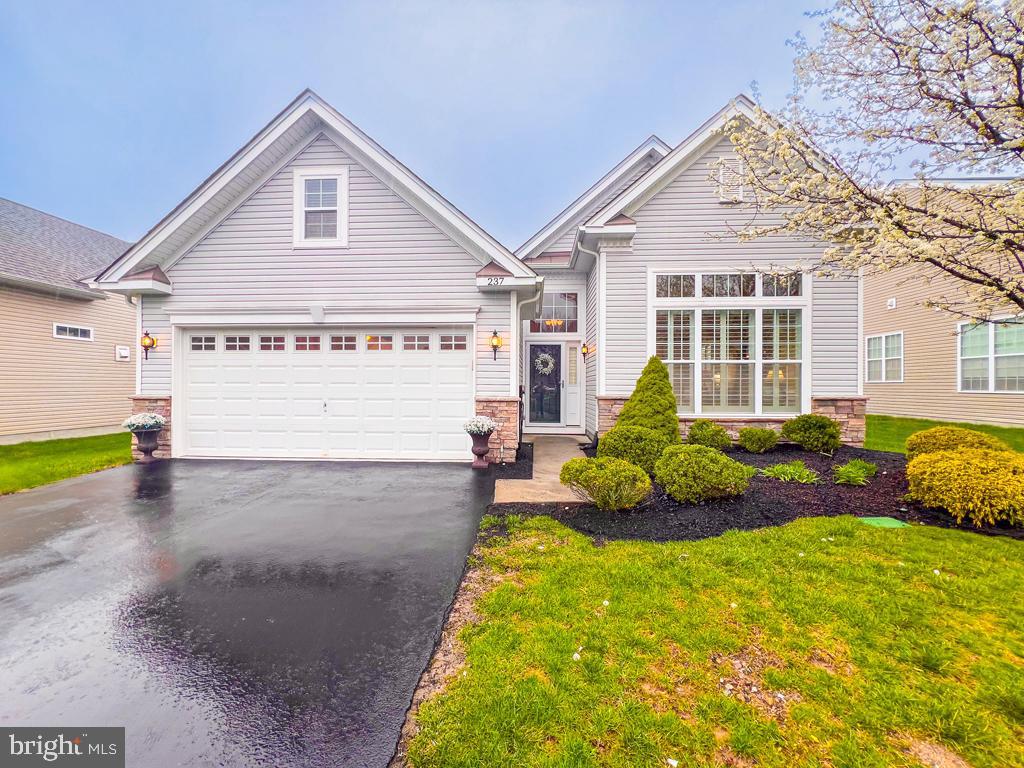 REGENCY AT YARDLEY - Residential