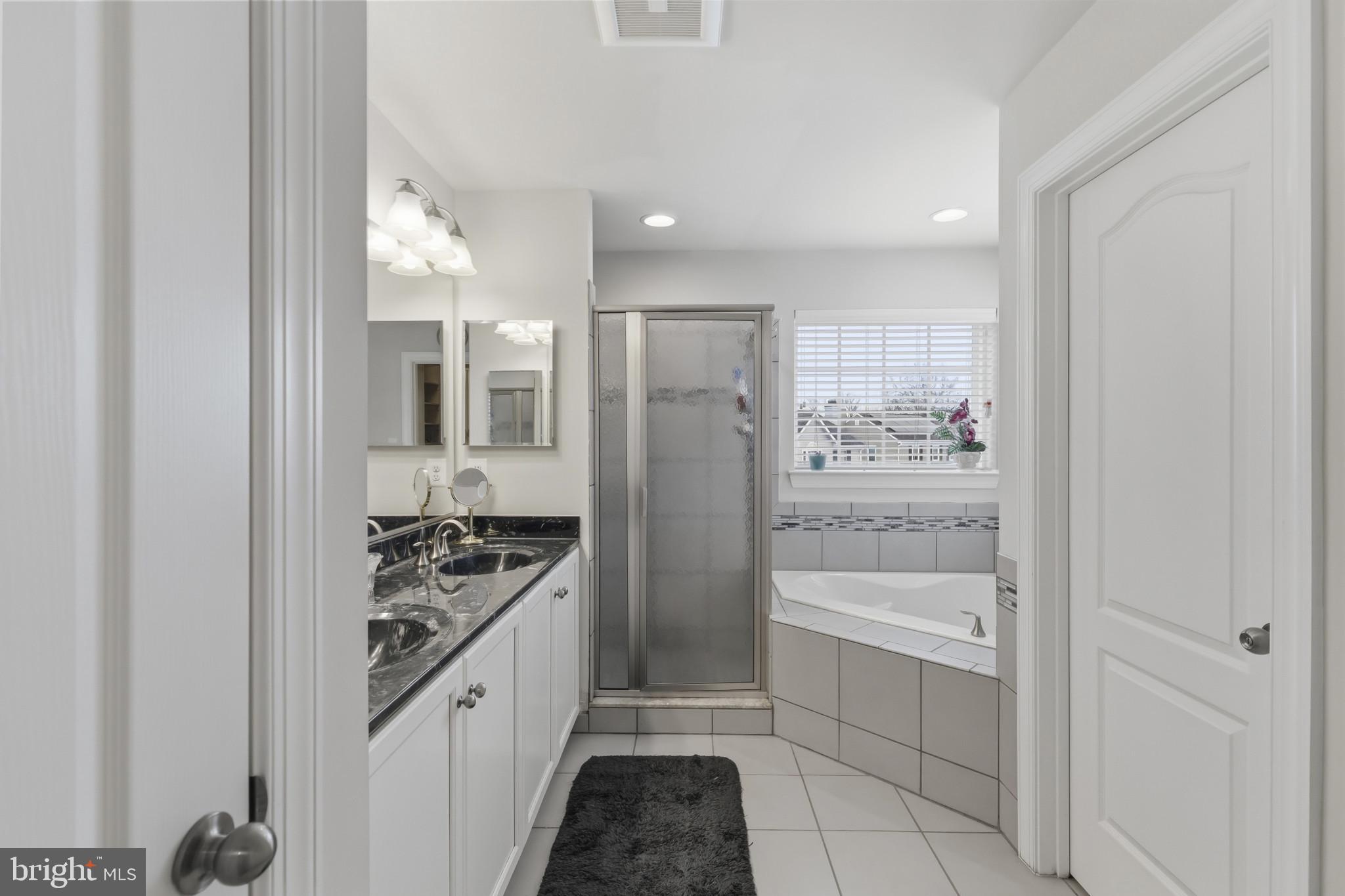 WOODBROOK - Residential