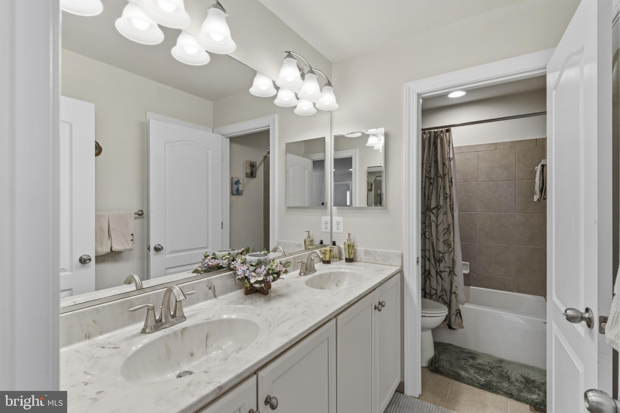 WOODBROOK - Residential