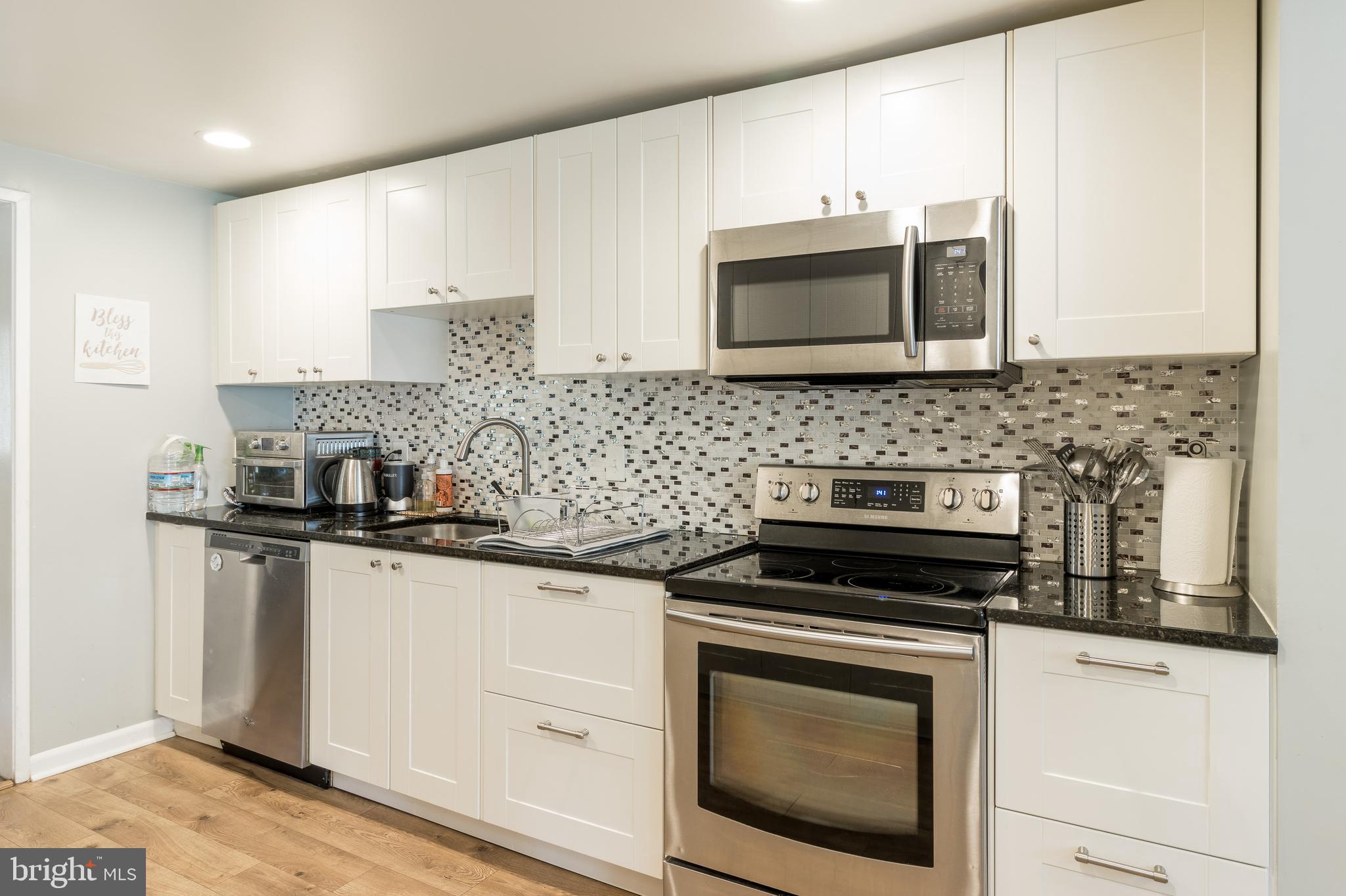 VILLAGE OF OAKLAND MILLS - Residential