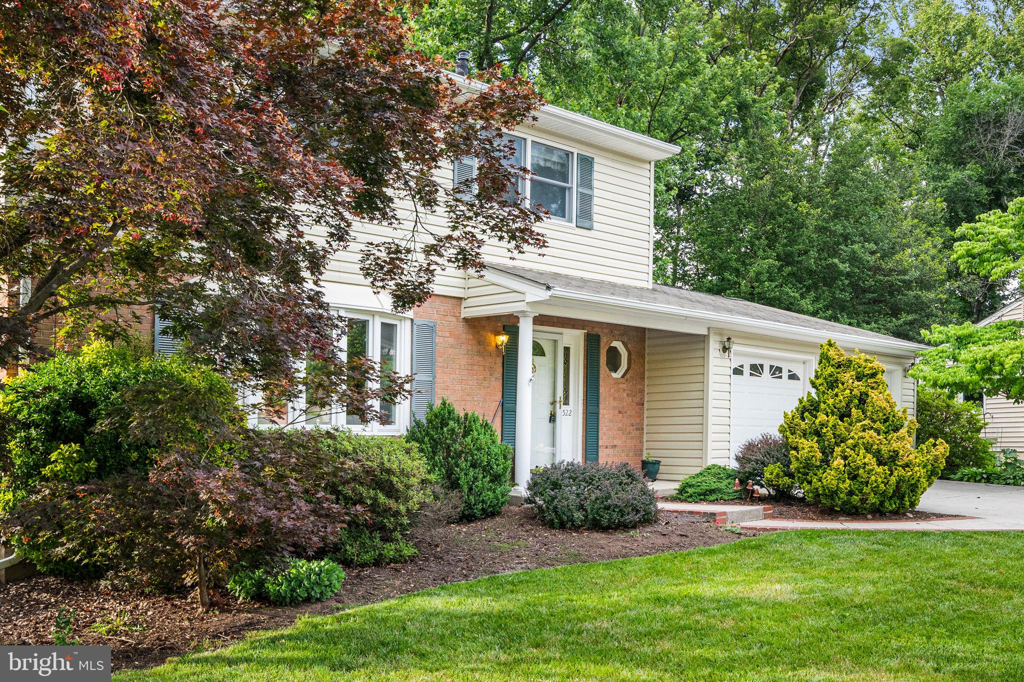 Search Homes 1 8522 FAIRBURN DRIVE