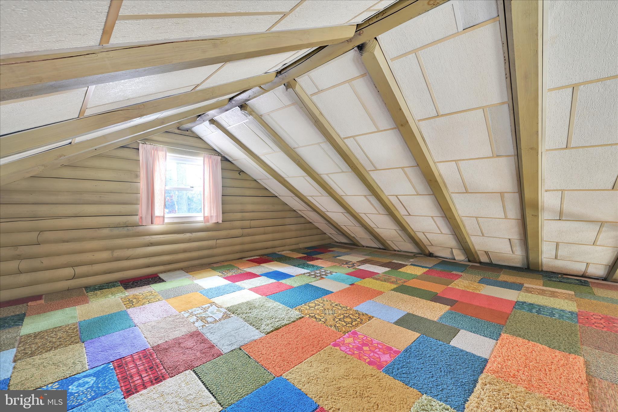 LAKE WYNONAH - Residential