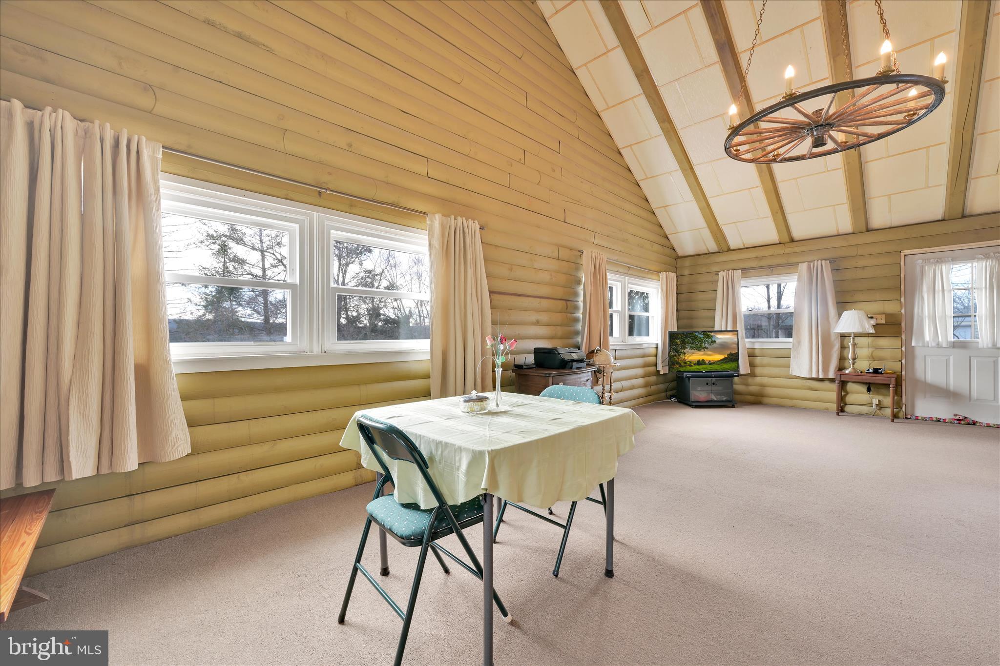 LAKE WYNONAH - Residential