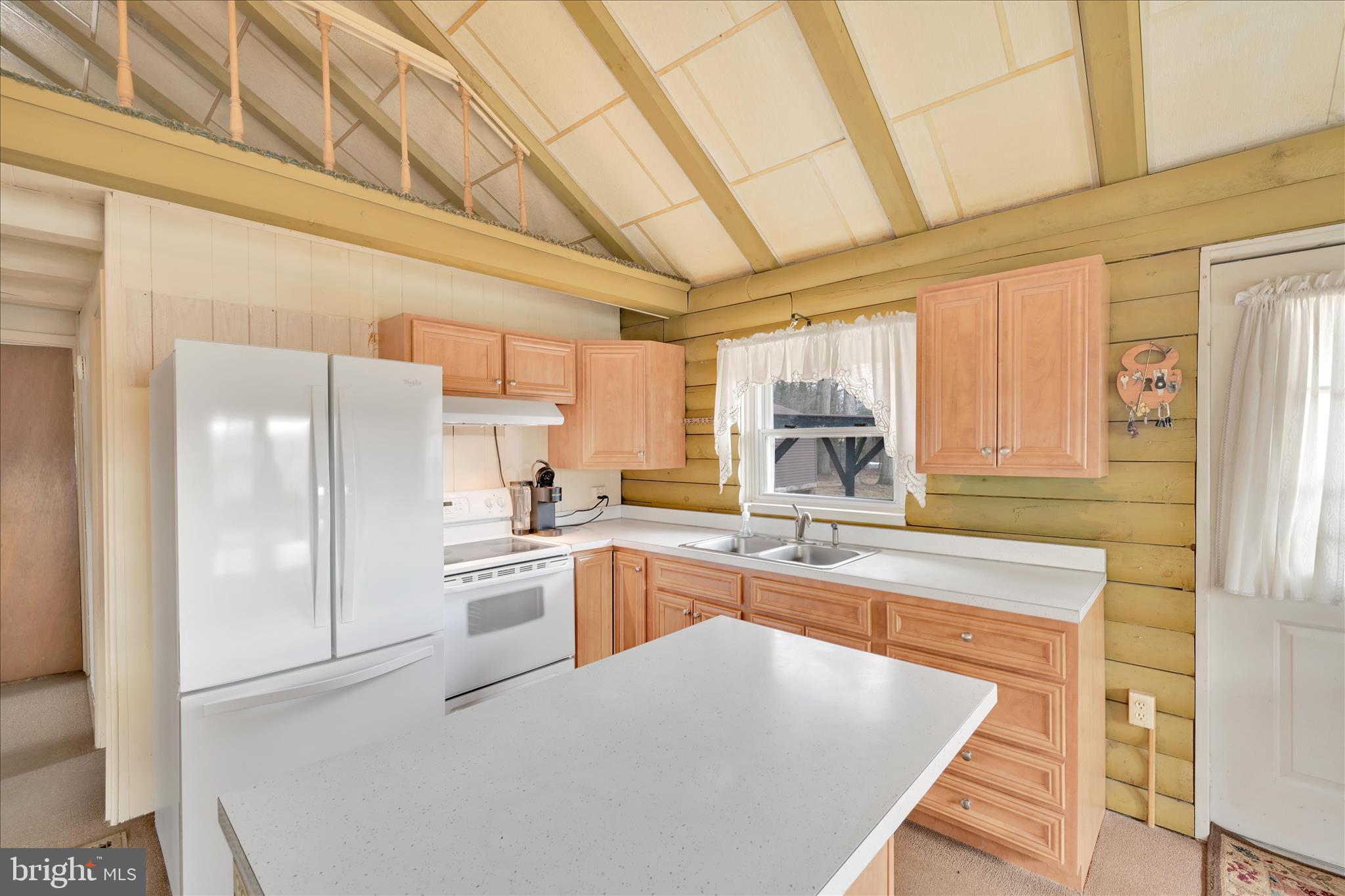 LAKE WYNONAH - Residential