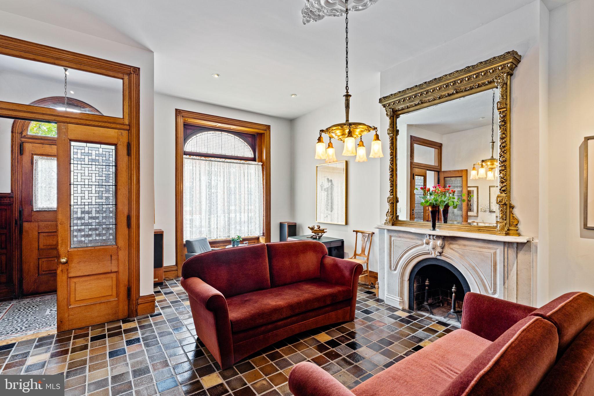 FAIRMOUNT - Residential