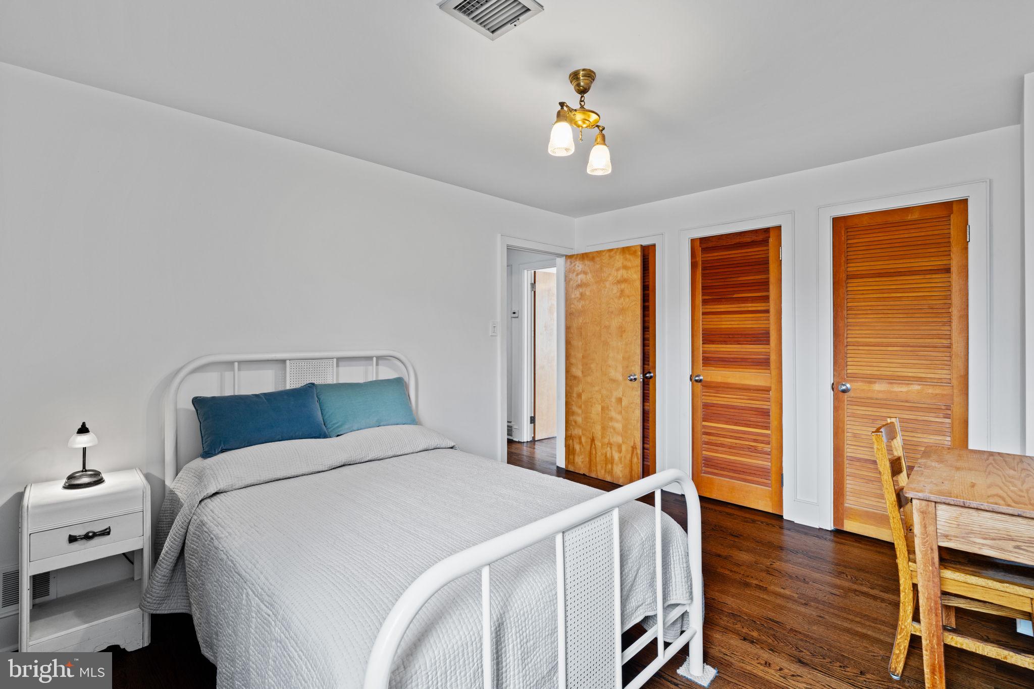 FAIRMOUNT - Residential