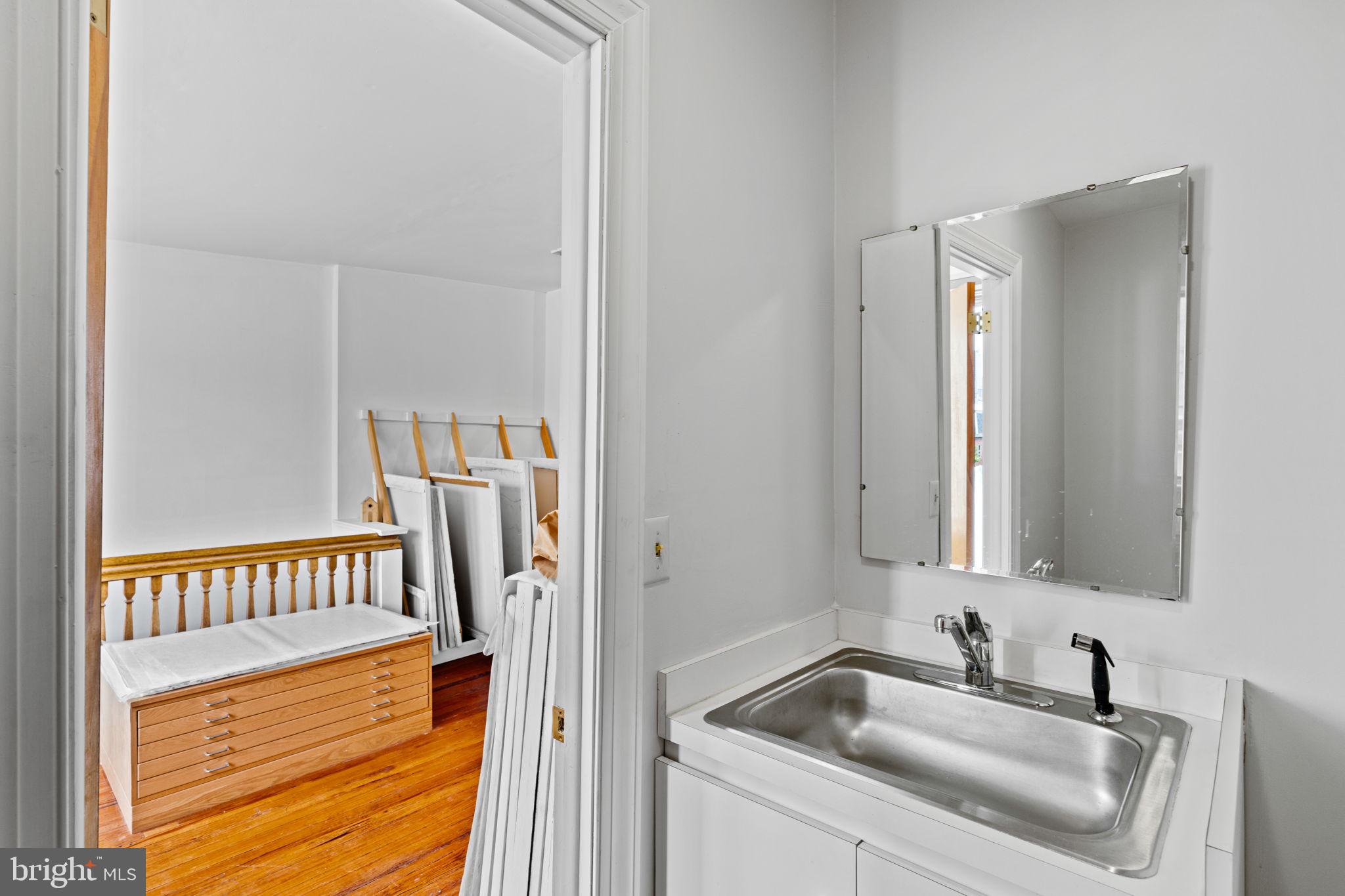 FAIRMOUNT - Residential