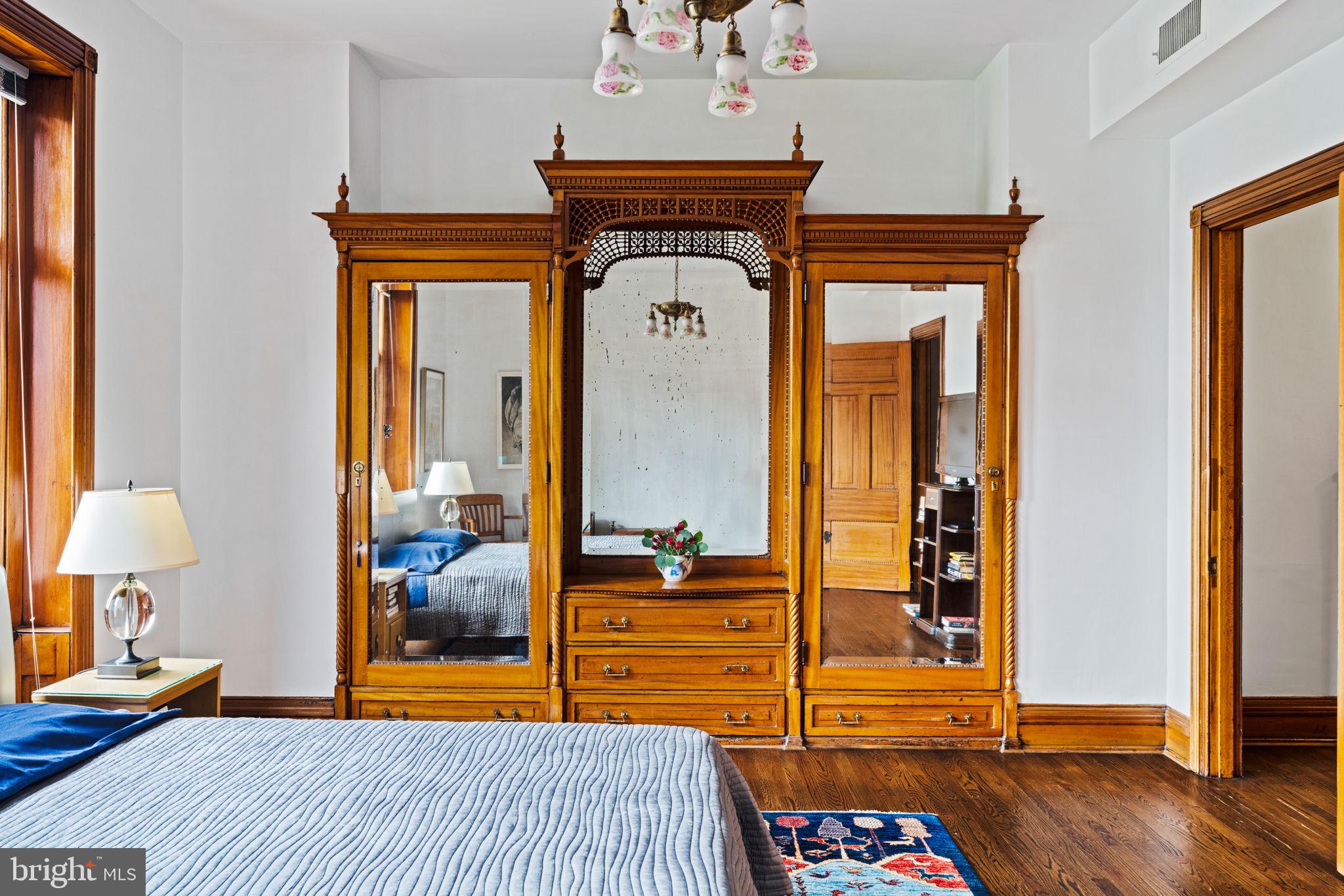 FAIRMOUNT - Residential