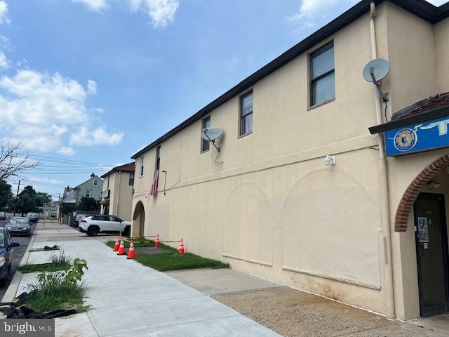 MAYFAIR - Residential Lease