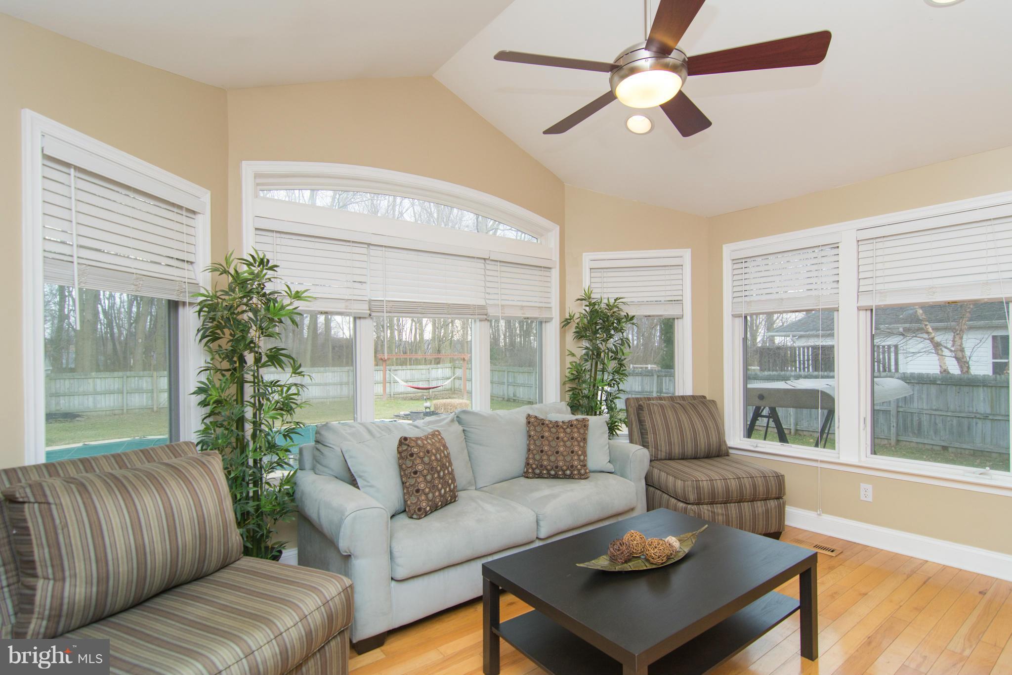 BAY MEADOWS - Residential