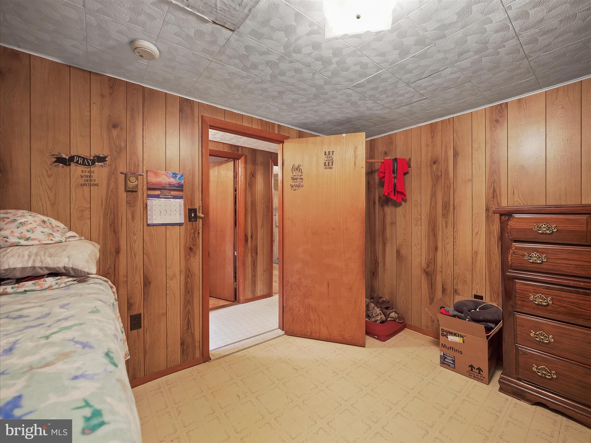 HEDGESVILLE - Residential