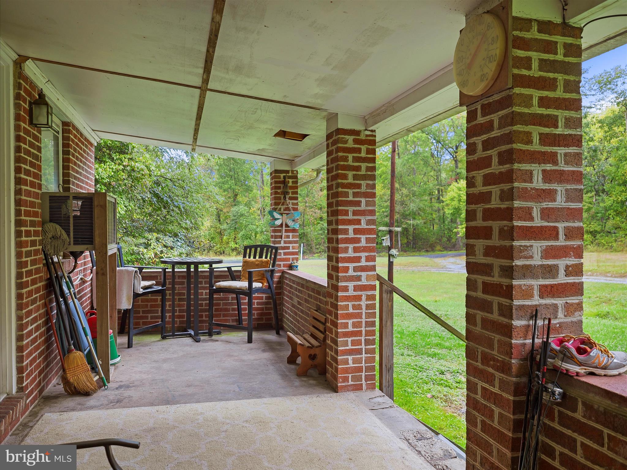 HEDGESVILLE - Residential