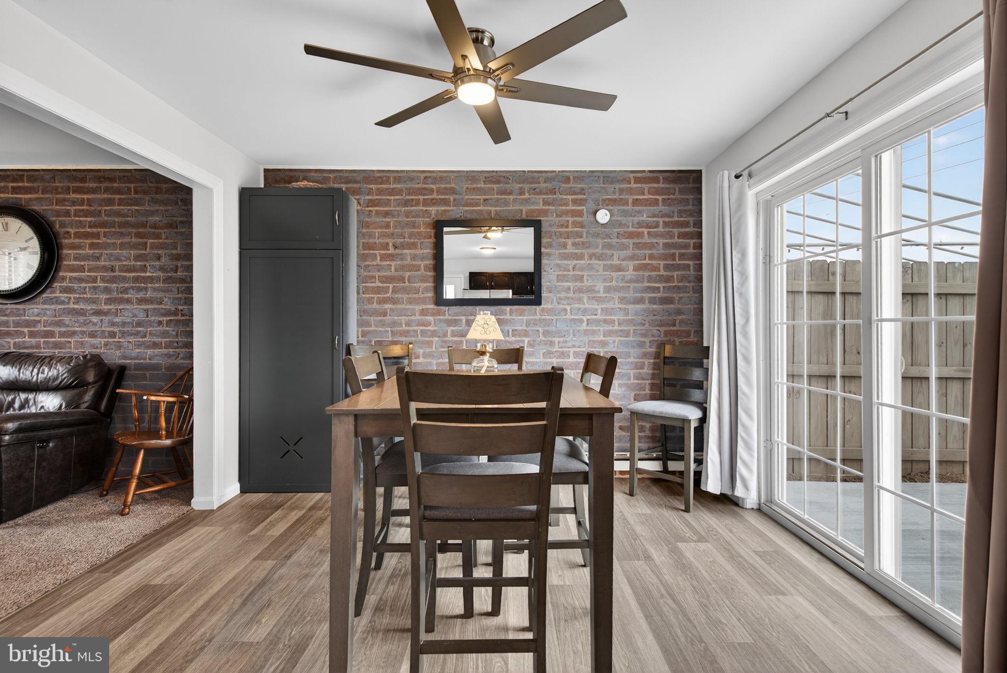 HEMPFIELD AREA - Residential