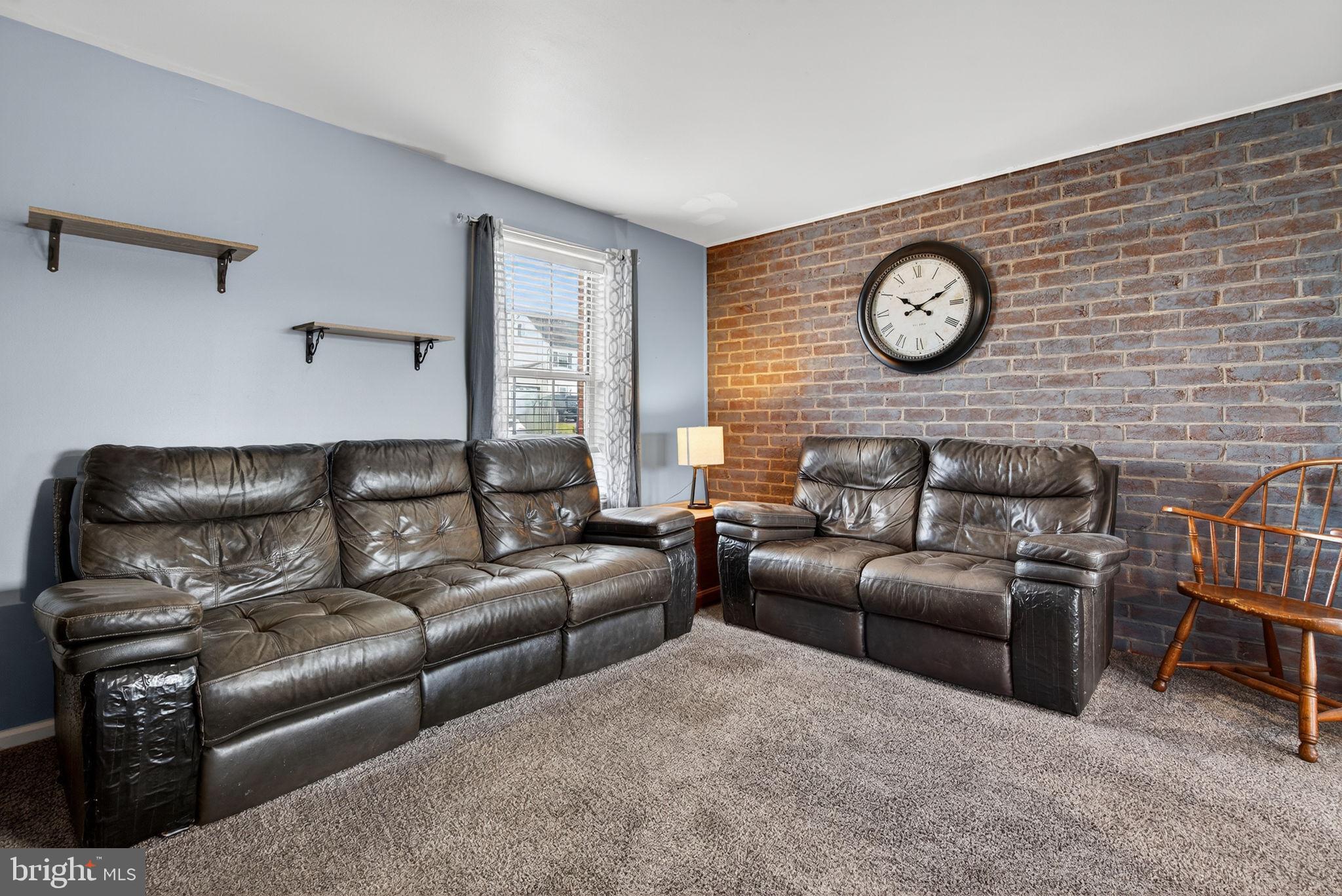 HEMPFIELD AREA - Residential