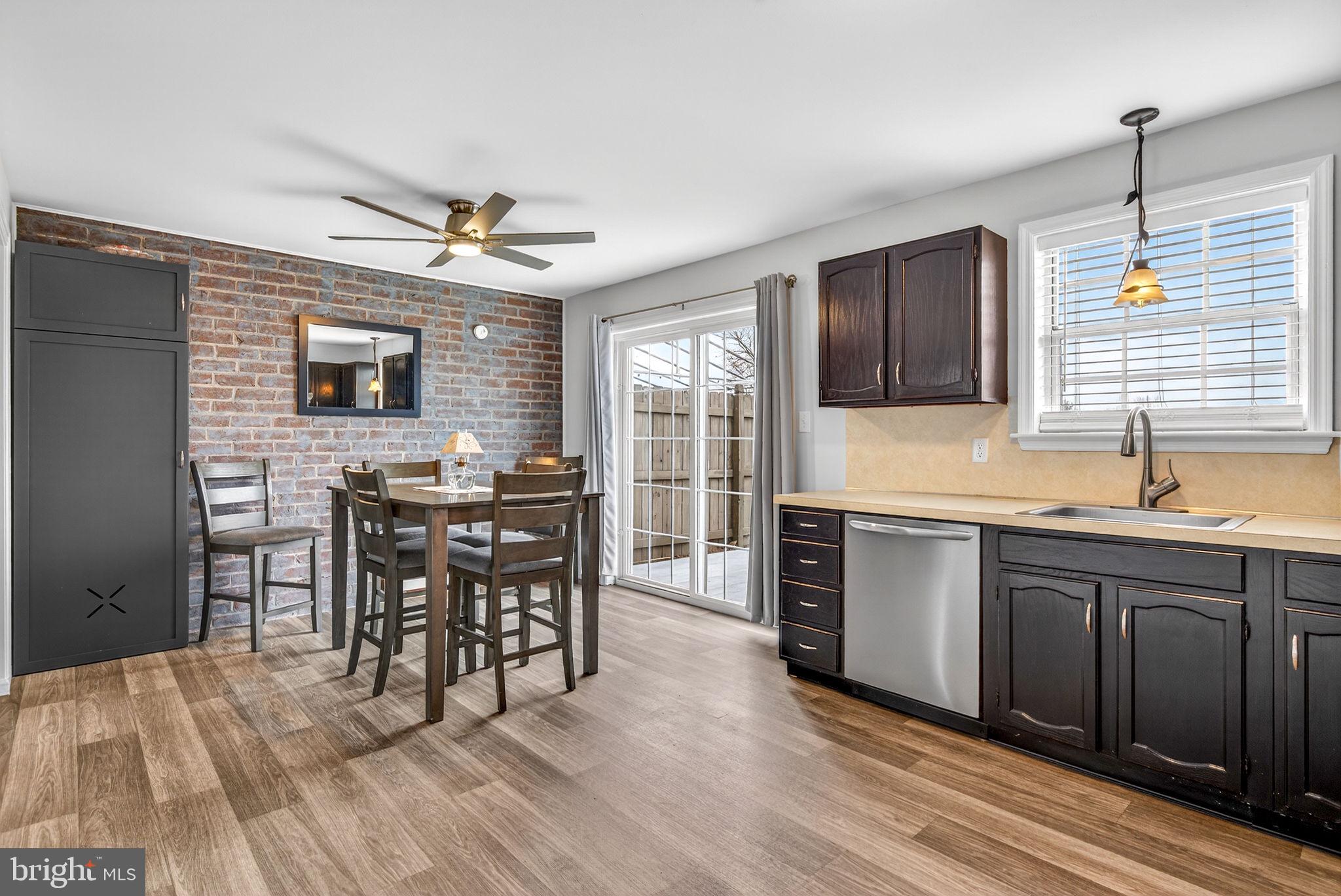 HEMPFIELD AREA - Residential