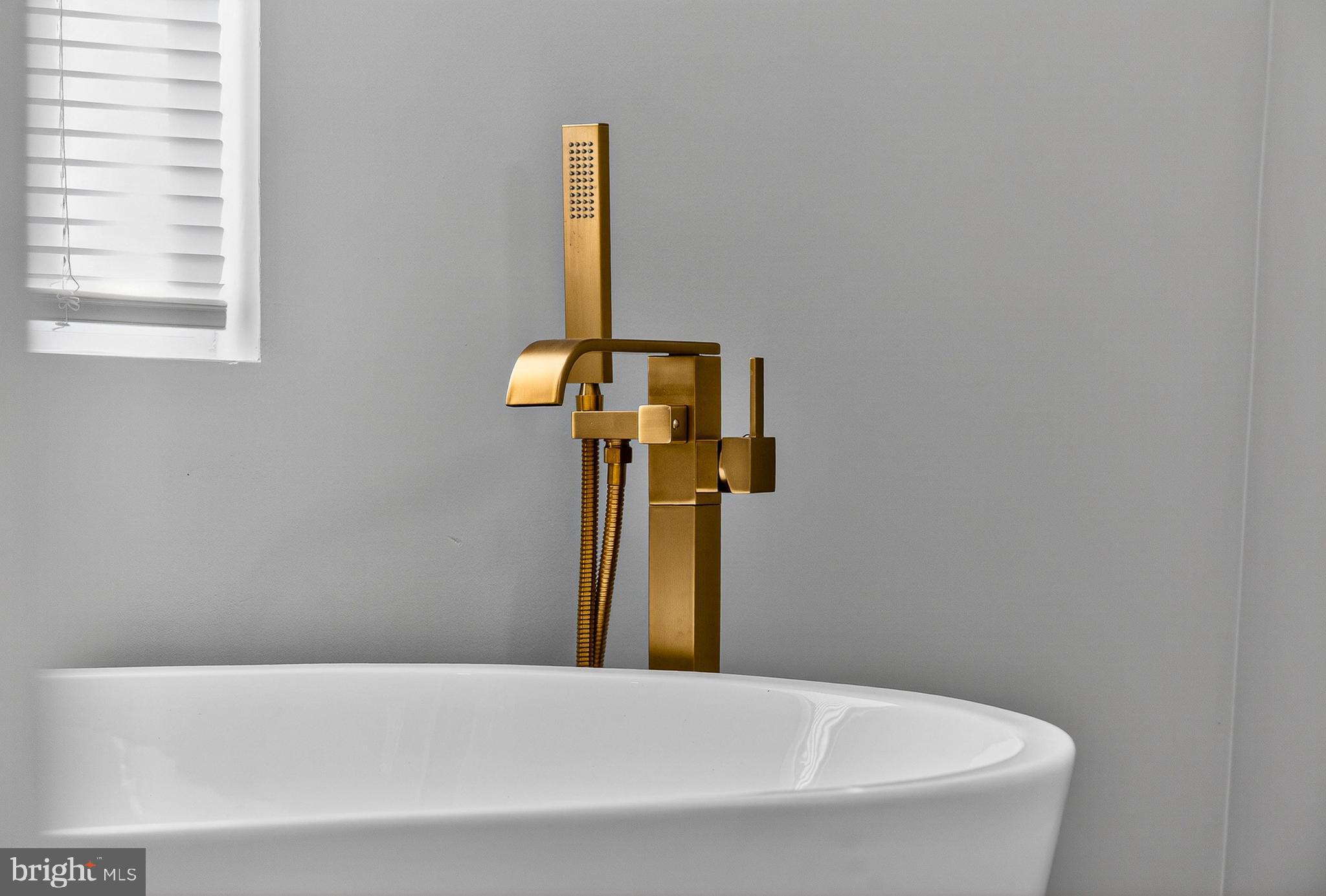 DORCHESTER - Residential