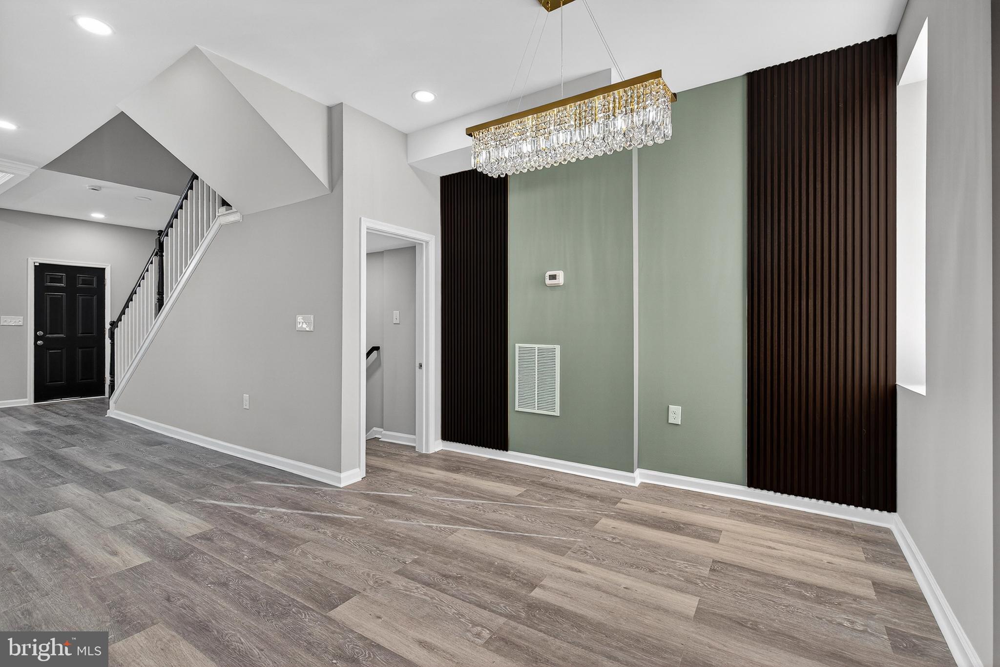 DORCHESTER - Residential