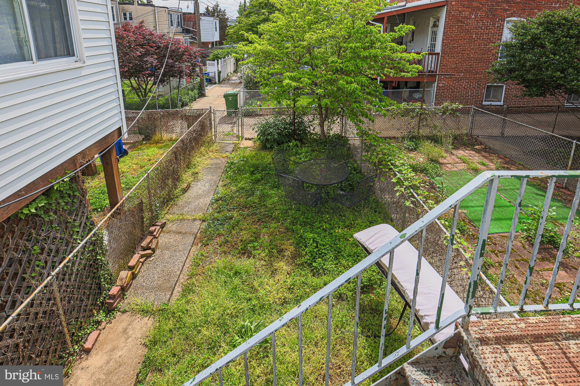 HAMPDEN HISTORIC DISTRICT - Residential