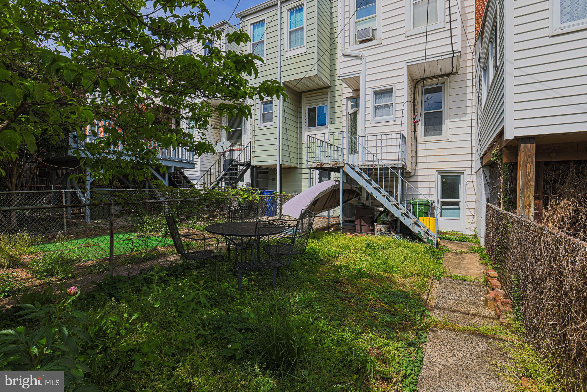 HAMPDEN HISTORIC DISTRICT - Residential