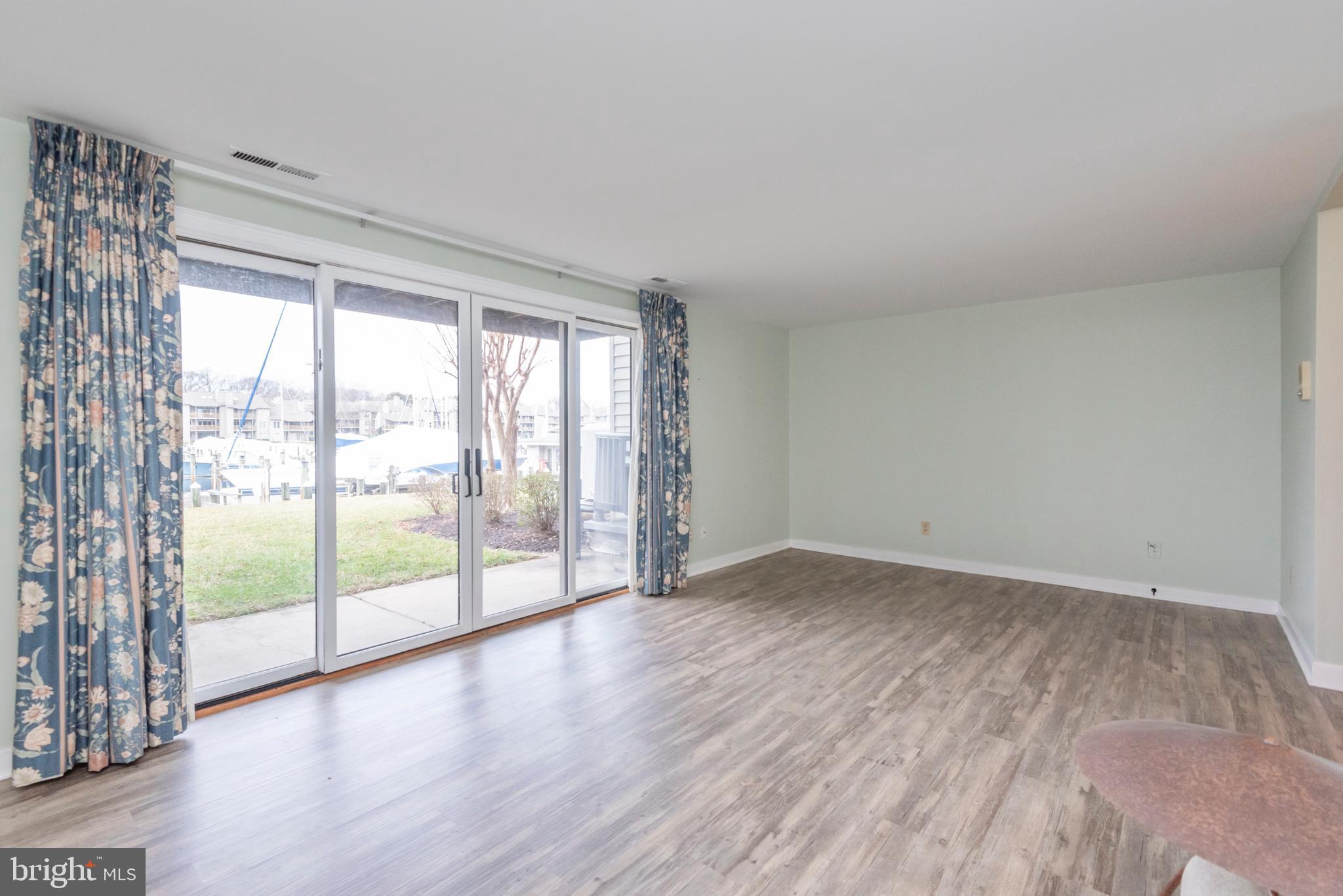 VILLAGE OF CHESAPEAKE HARBOUR - Residential