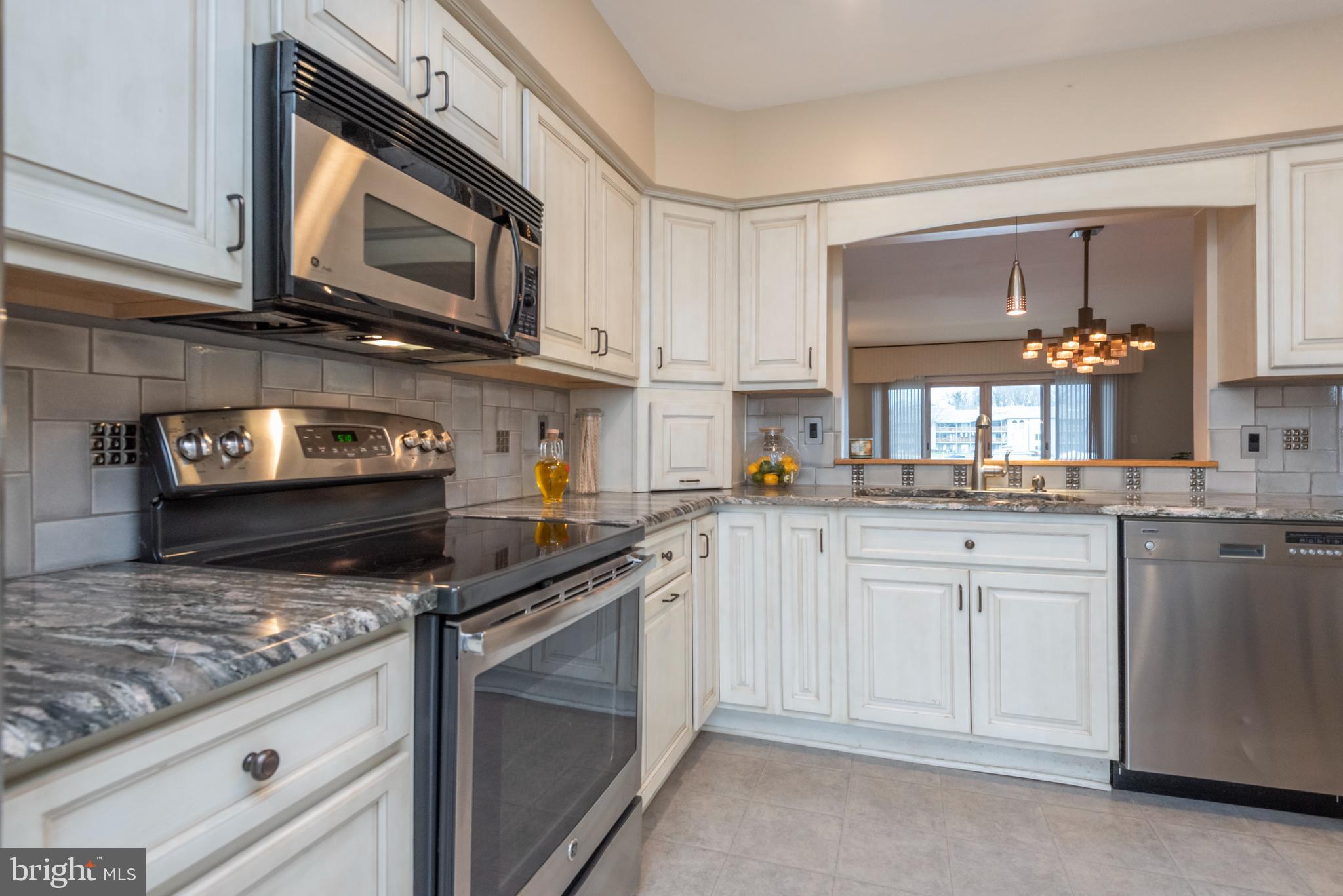 VILLAGE OF CHESAPEAKE HARBOUR - Residential