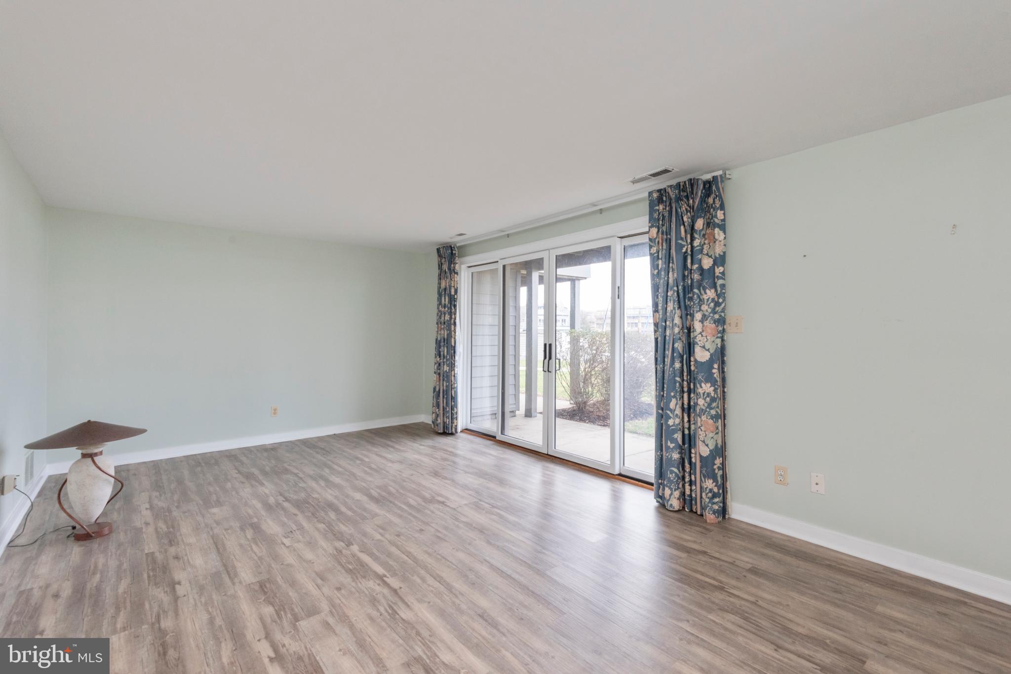 VILLAGE OF CHESAPEAKE HARBOUR - Residential