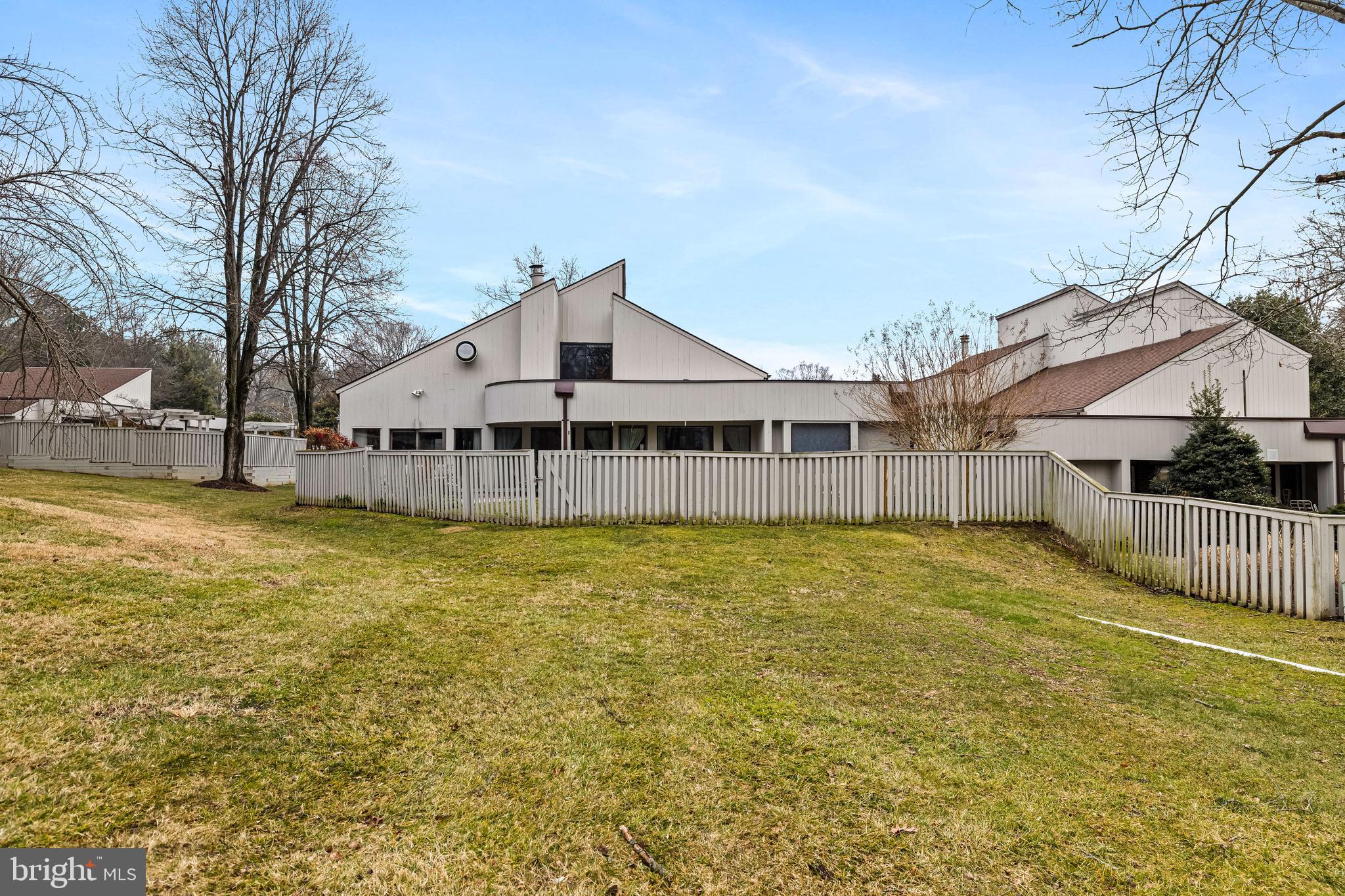 REGENCY PARK - Residential