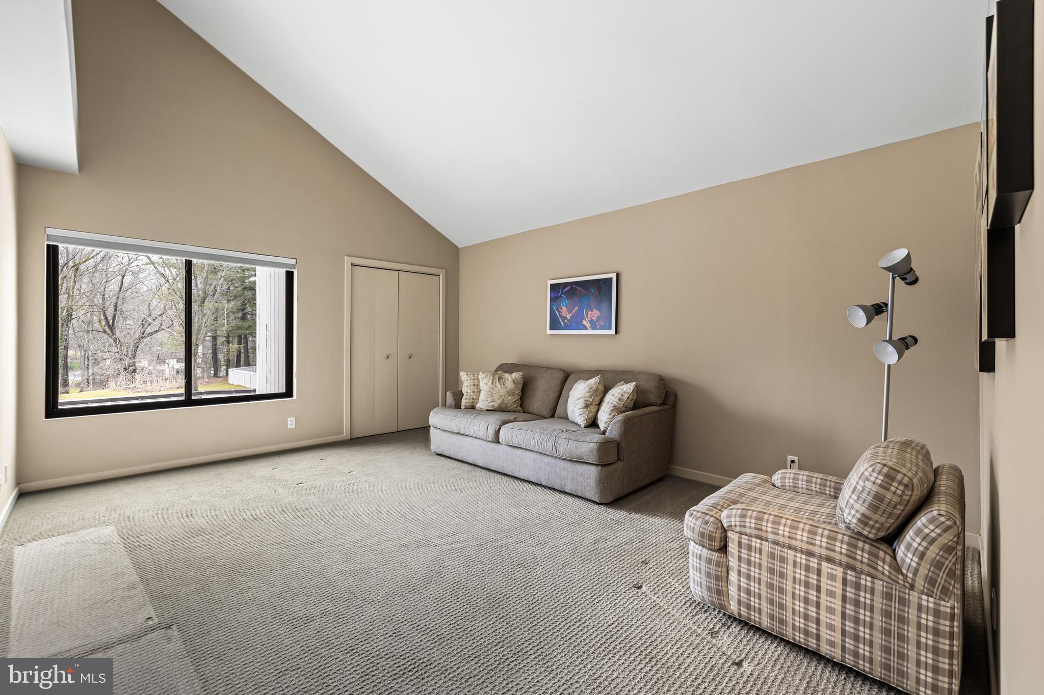 REGENCY PARK - Residential