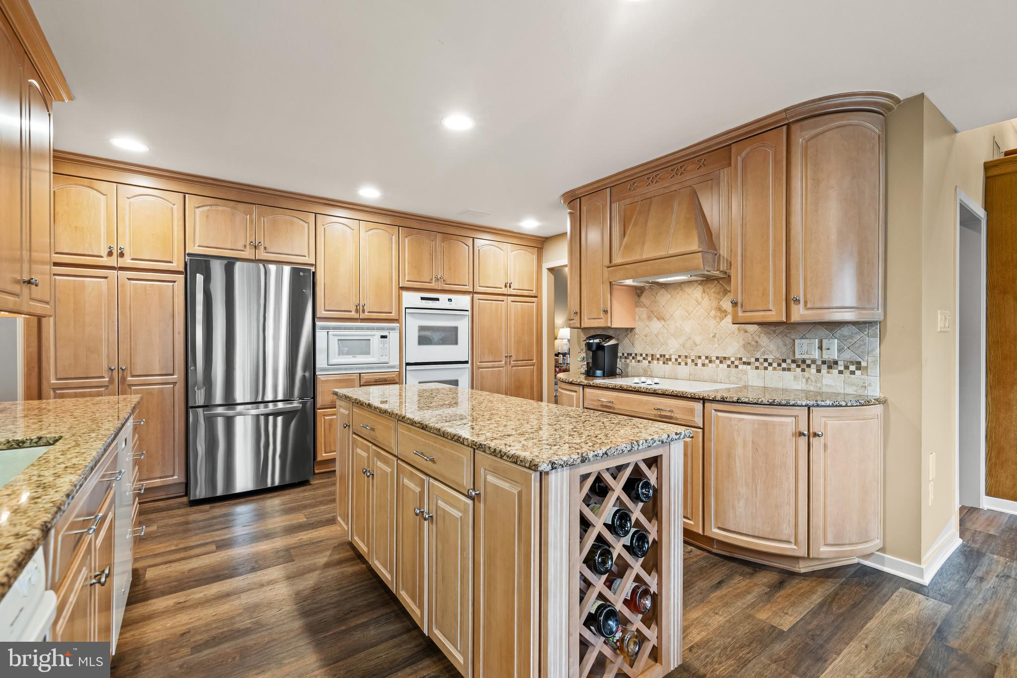 REGENCY PARK - Residential