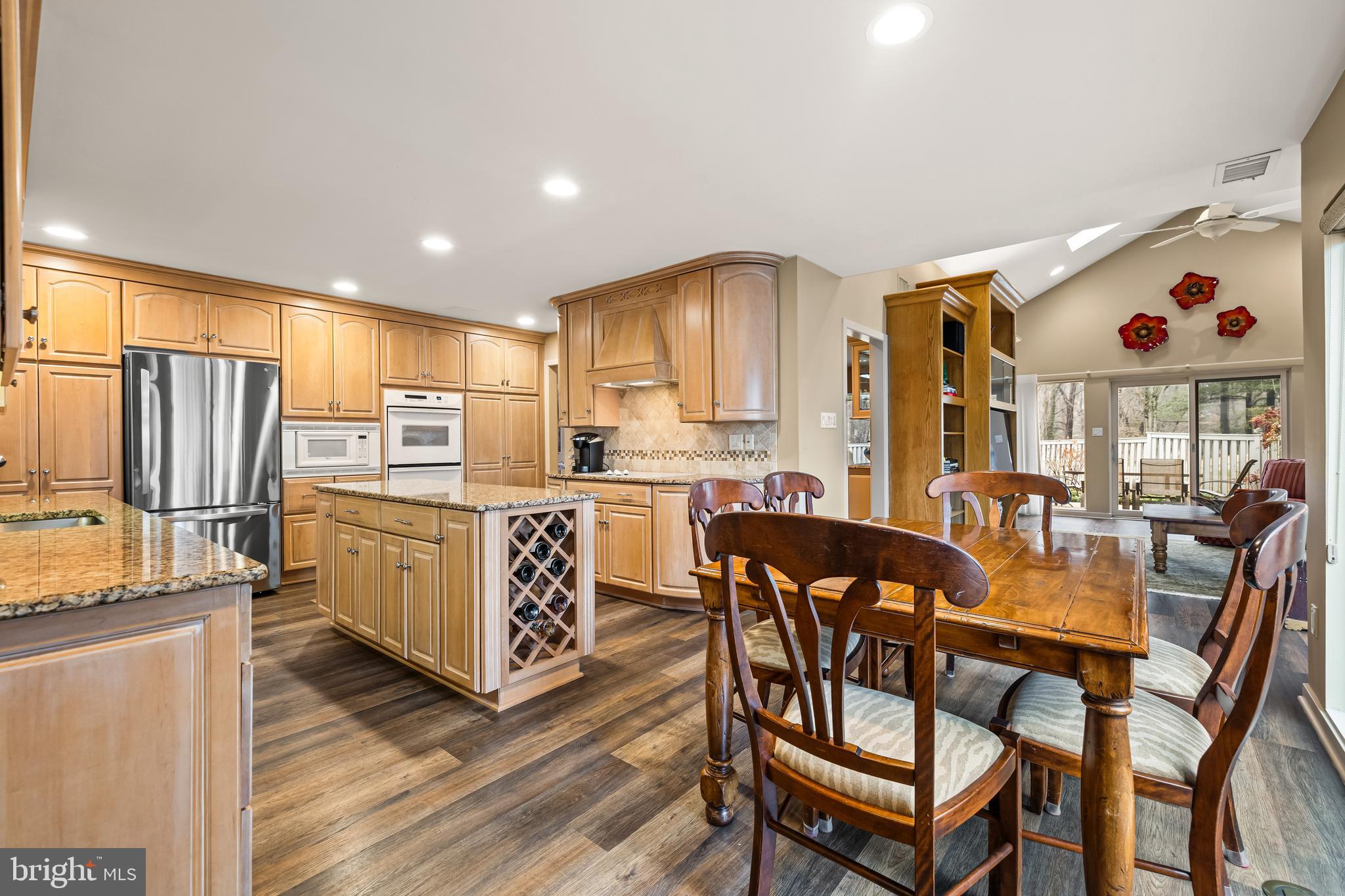 REGENCY PARK - Residential