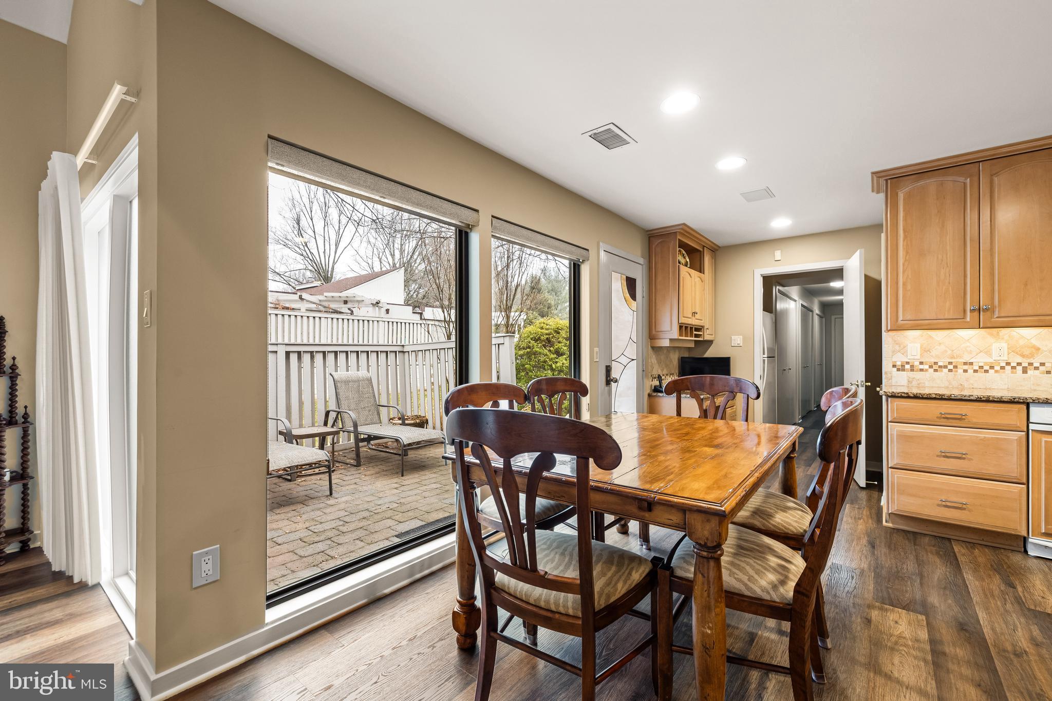 REGENCY PARK - Residential