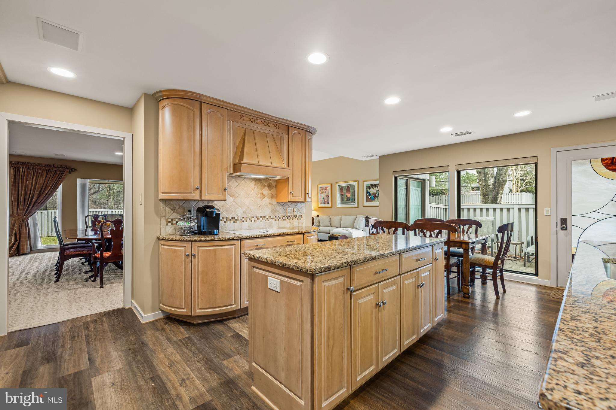 REGENCY PARK - Residential