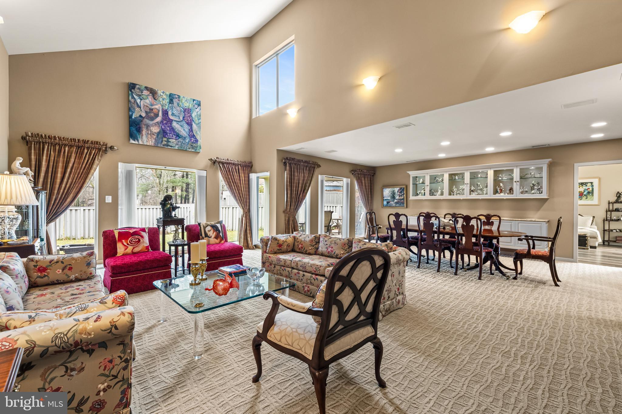 REGENCY PARK - Residential