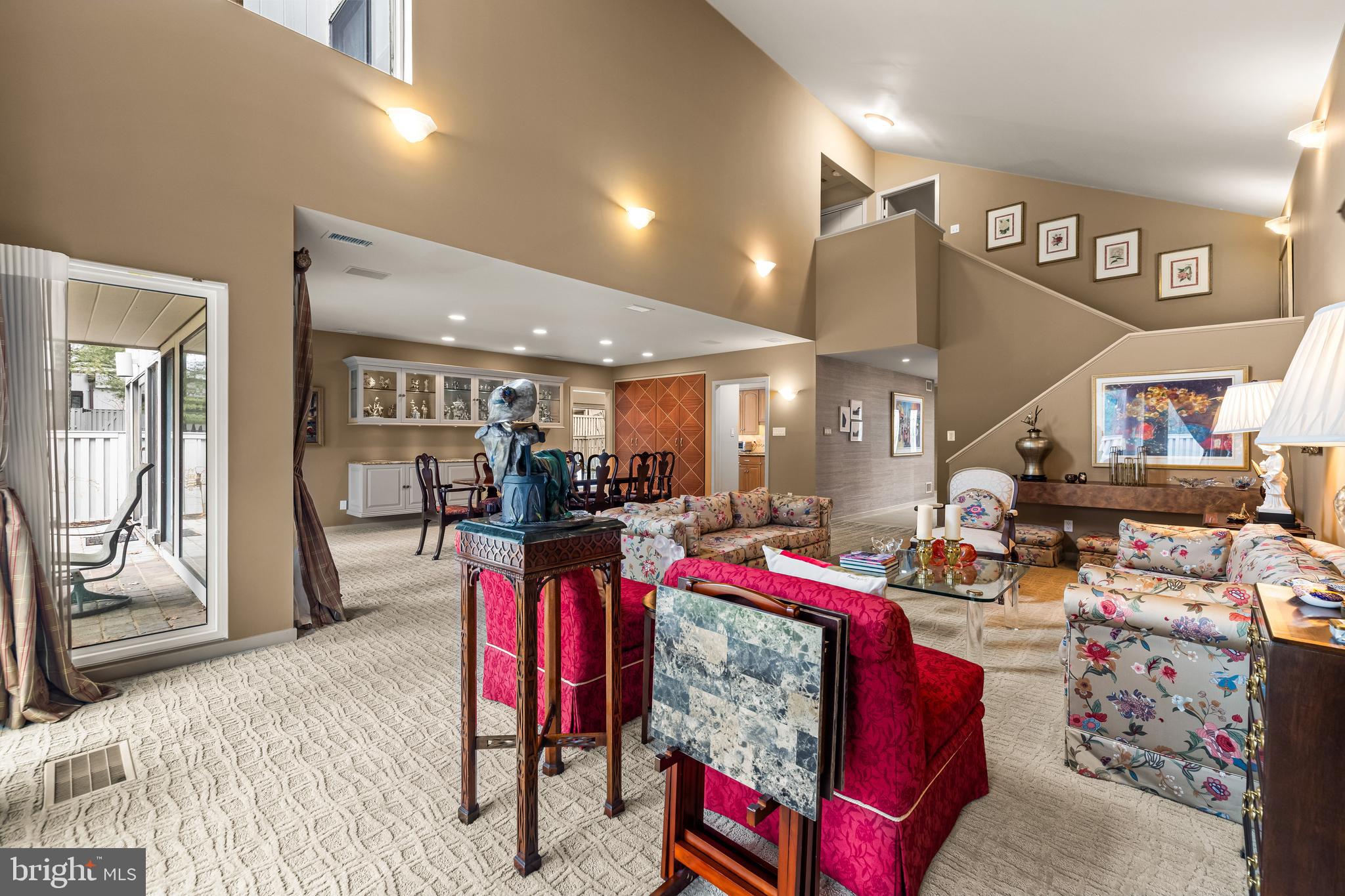 REGENCY PARK - Residential