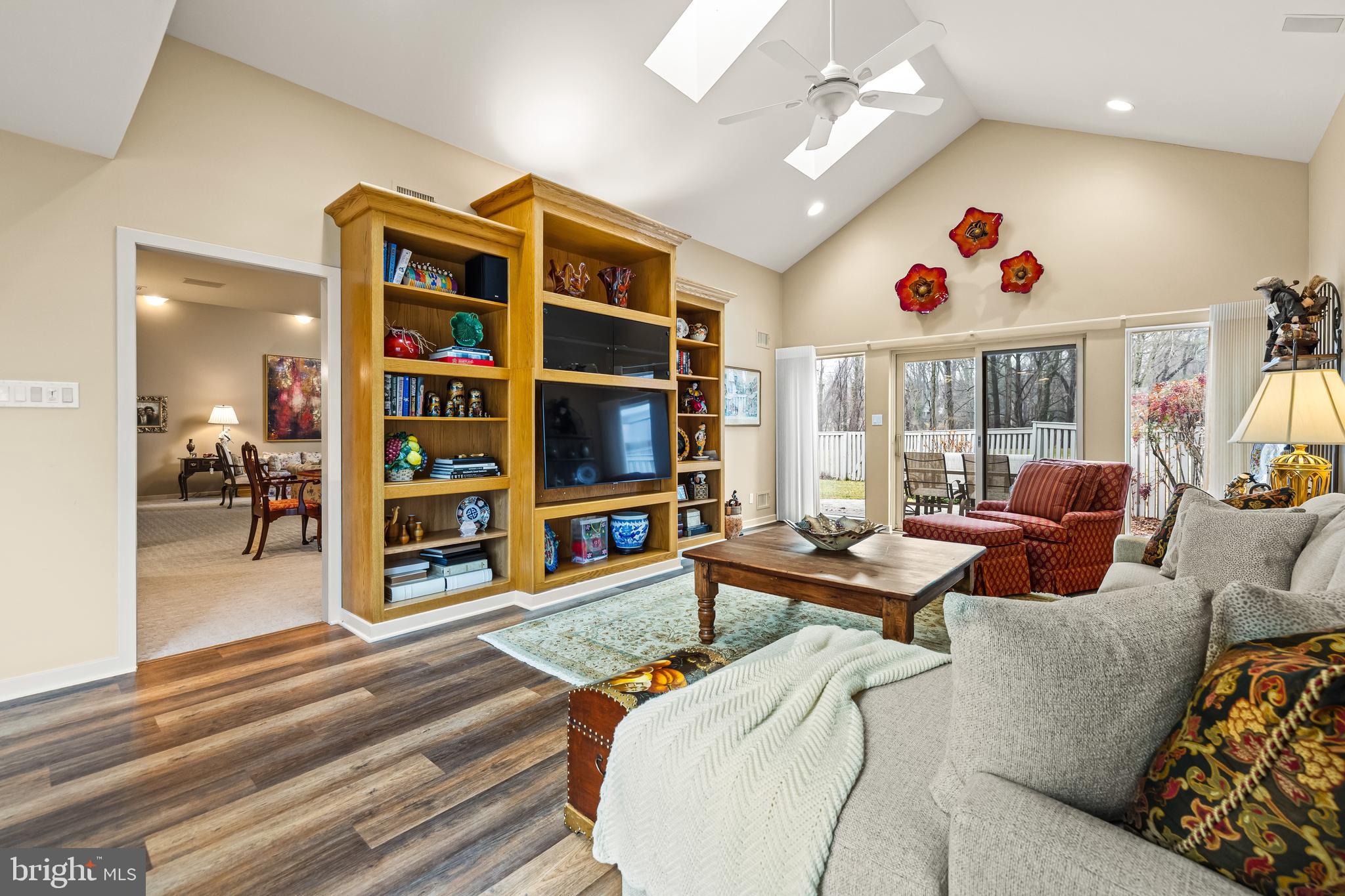 REGENCY PARK - Residential