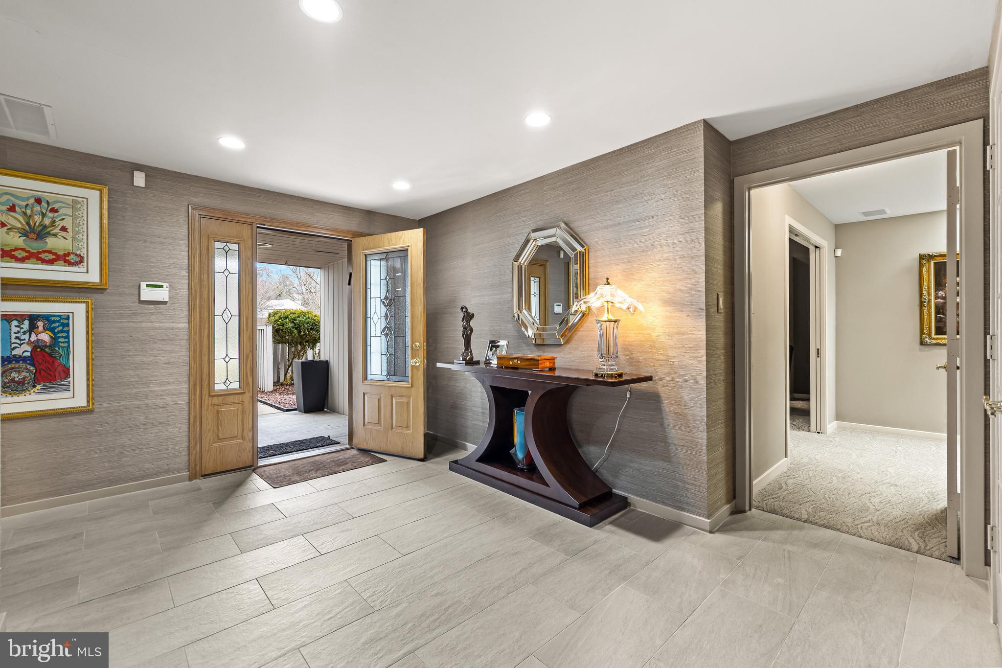 REGENCY PARK - Residential