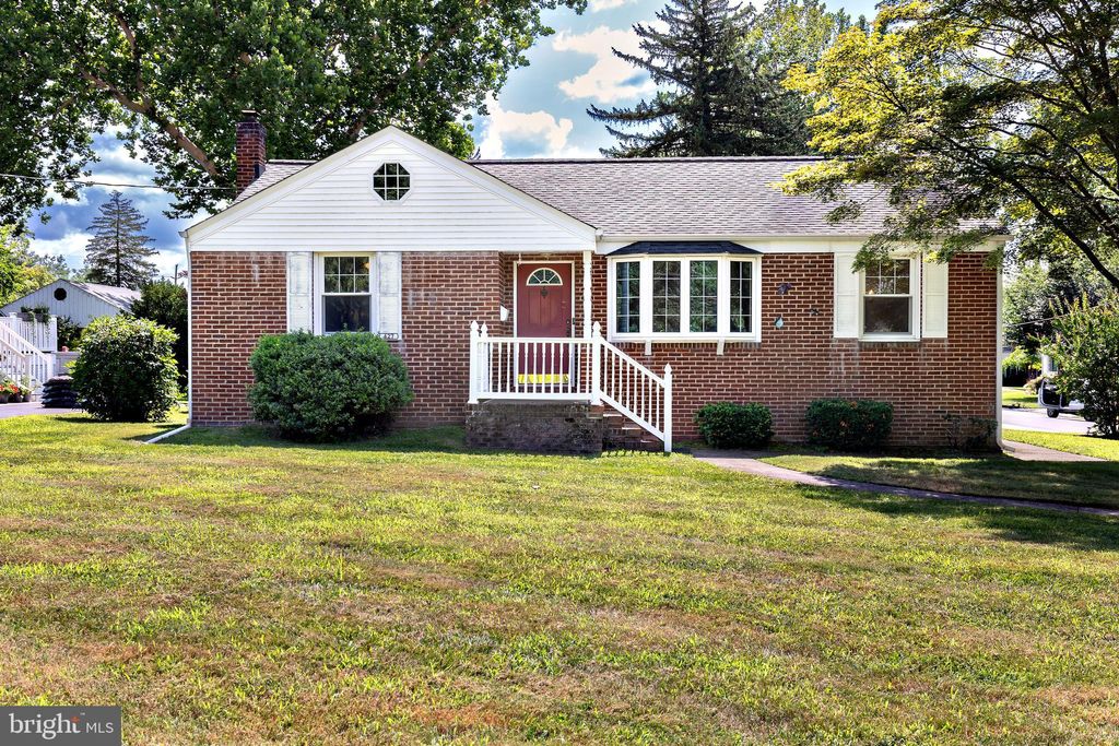 Photo of 427 W Maple Avenue, LAUREL SPRINGS, NJ 08021 (MLS # NJCD2101848)